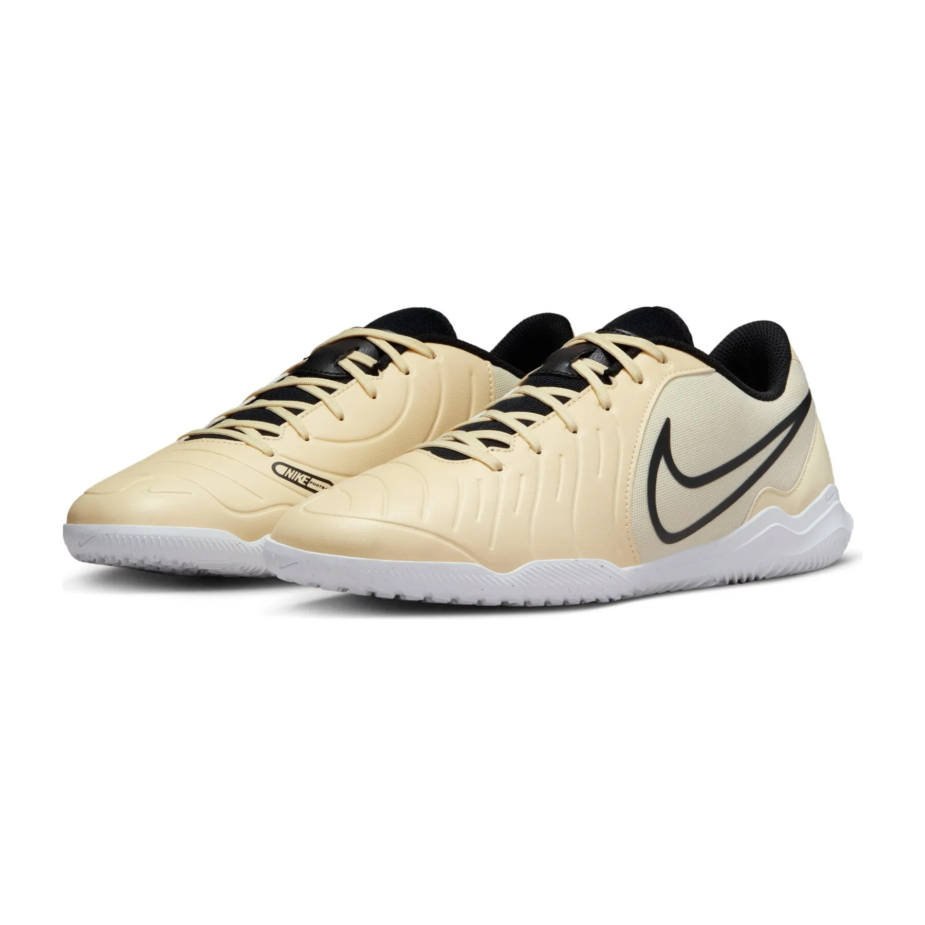 Legend 10 Club Ic Soccer Shoes Durable Design