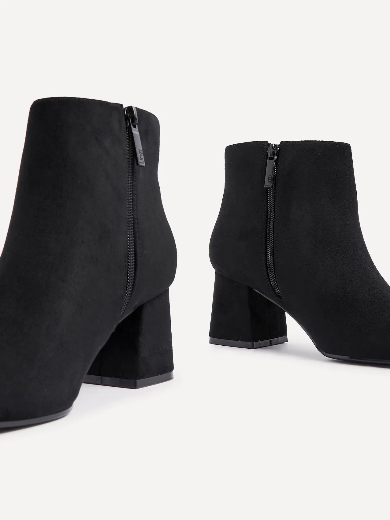 ALBA Classic Design Comfortable Boot Style
