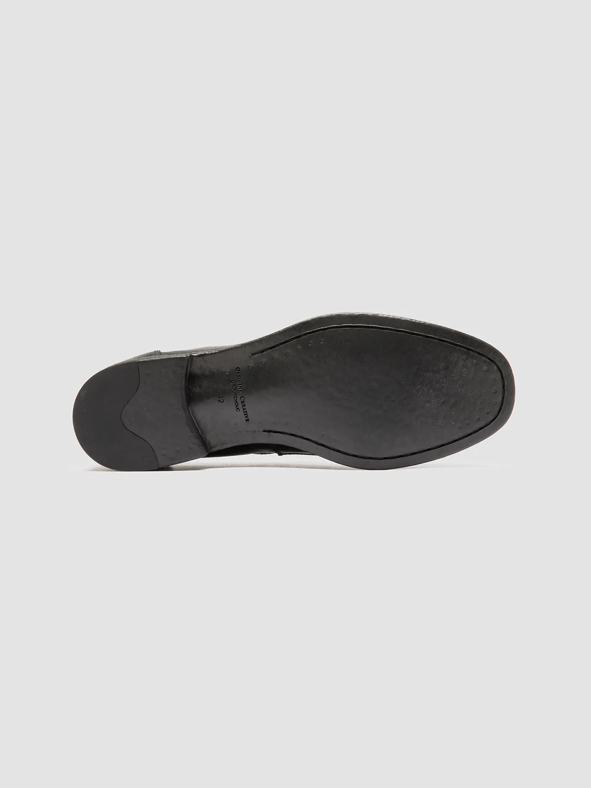 CHRONICLE 144 - Navy Leather Penny Loafers Versatile use