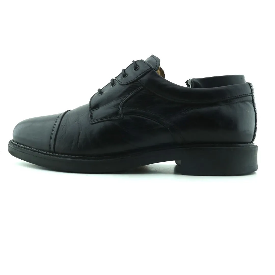 BOSTONIAN STRADA Stylish Design