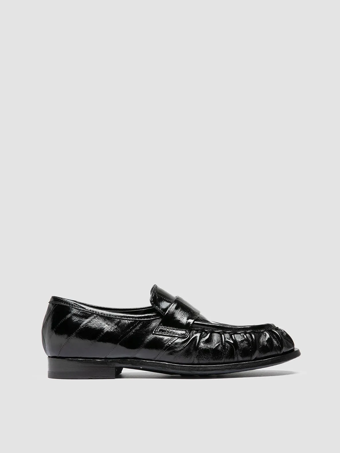 Kind Feel SOLITUDE 107 - Black Leather Penny Loafers