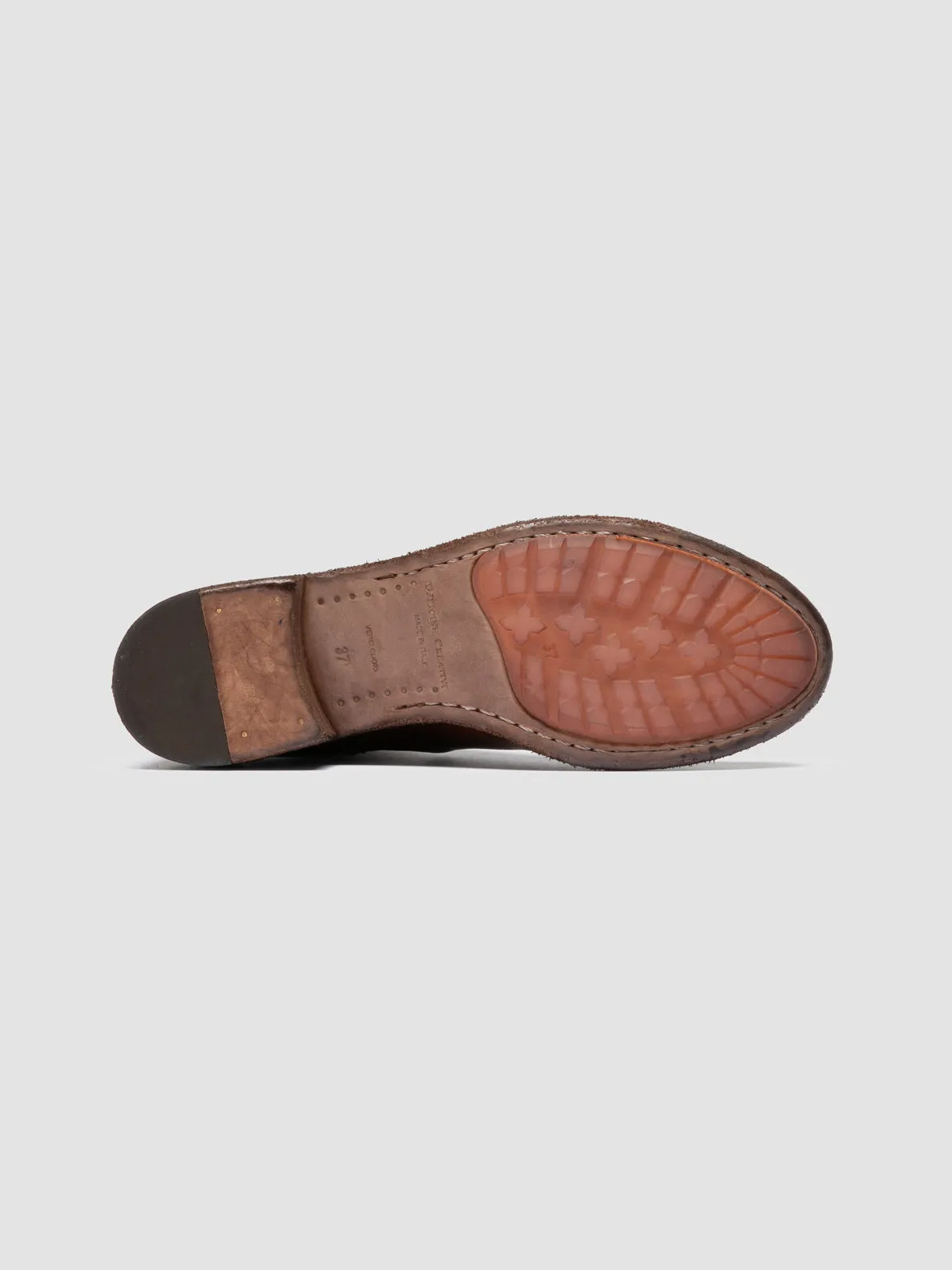 Slim Form LISON 017 - Brown Leather Chelsea Boots