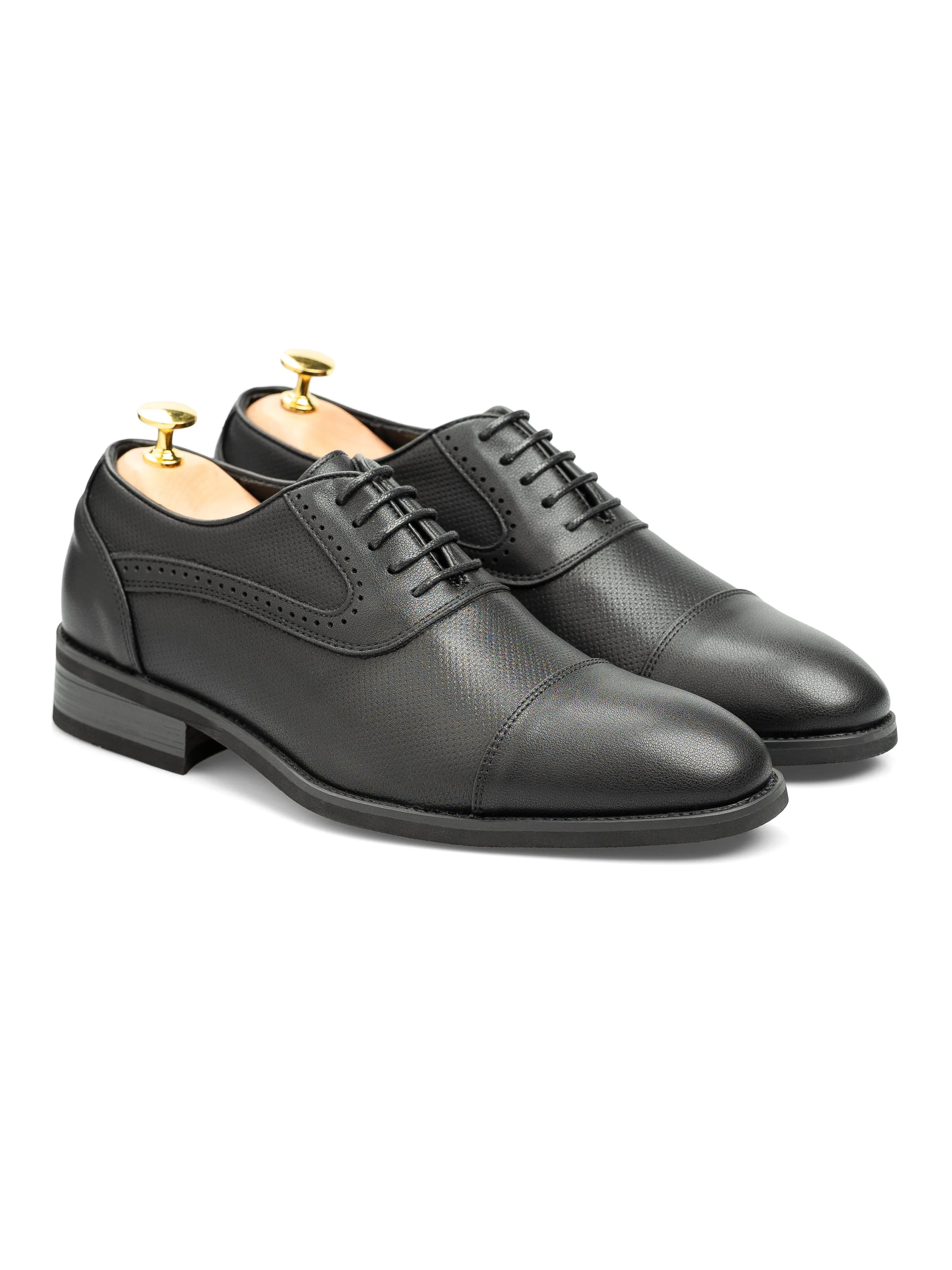 Oxford Cap Toe - Solid Black Leather (Stud Sole) Chic Fit Shoes