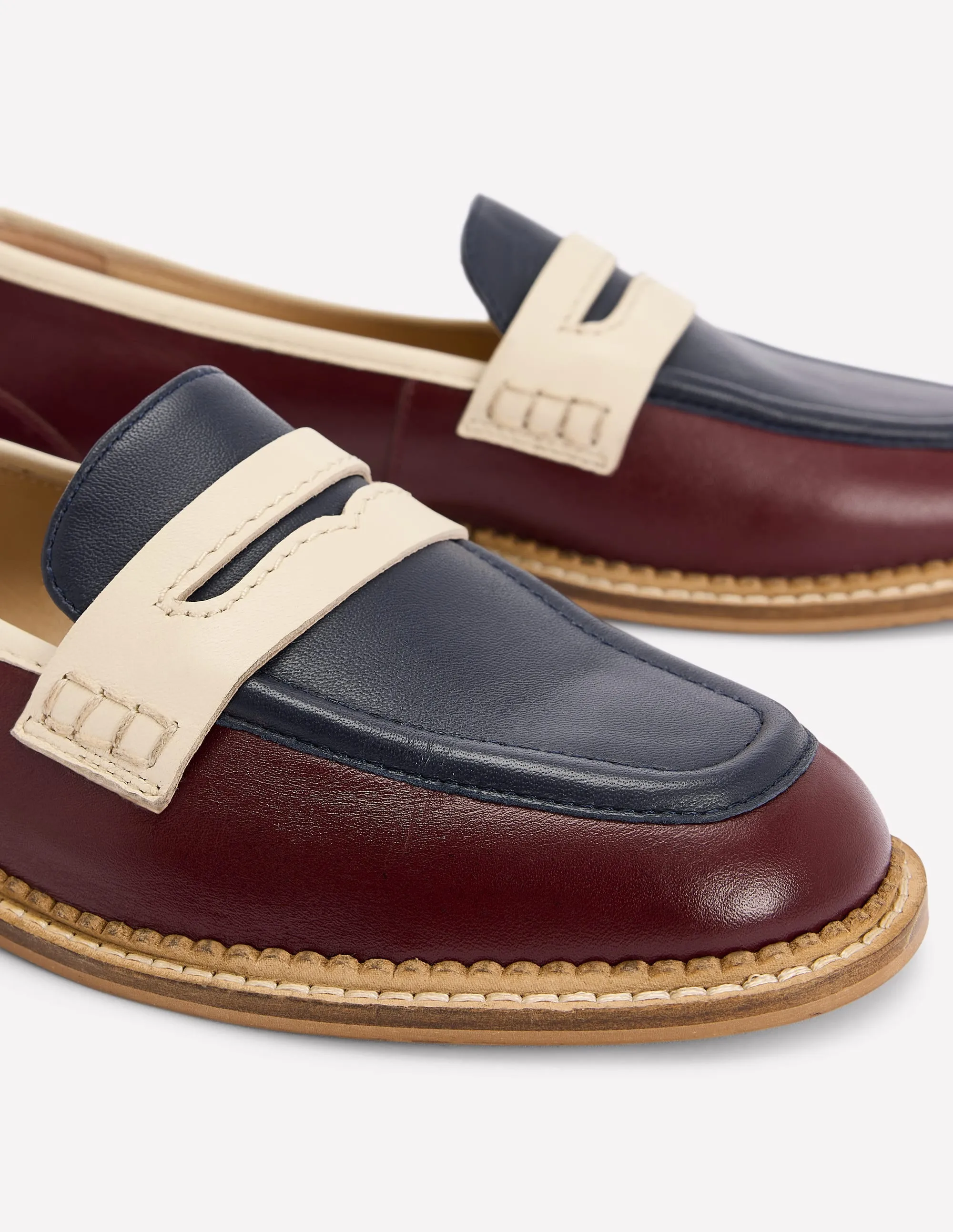 Nya Penny Loafers-Oxblood/Navy City Plaza Seaside Trip