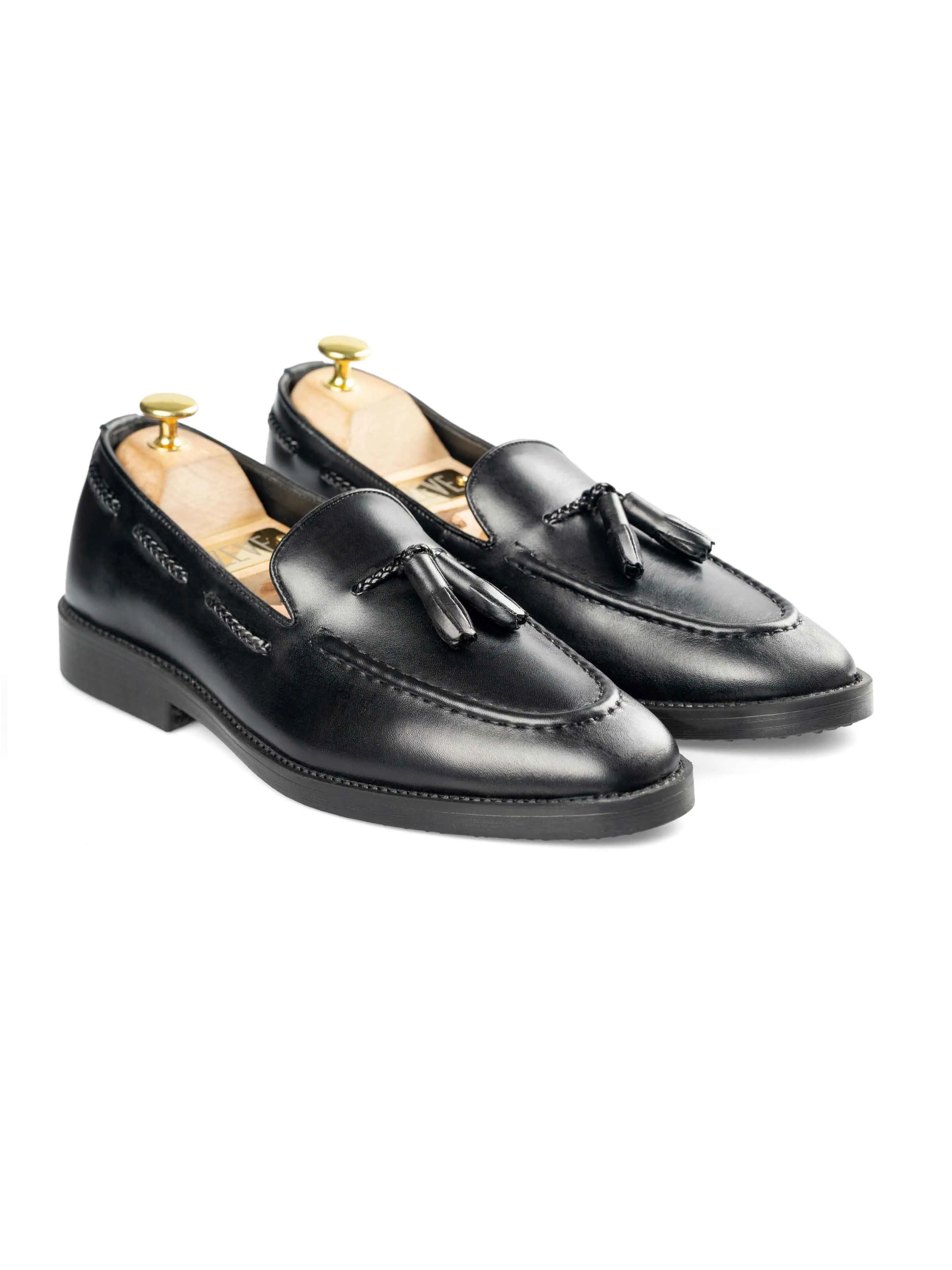 Fresh Flow Grippy Outsole Tassel Loafer - Black Leather (Crepe Sole)