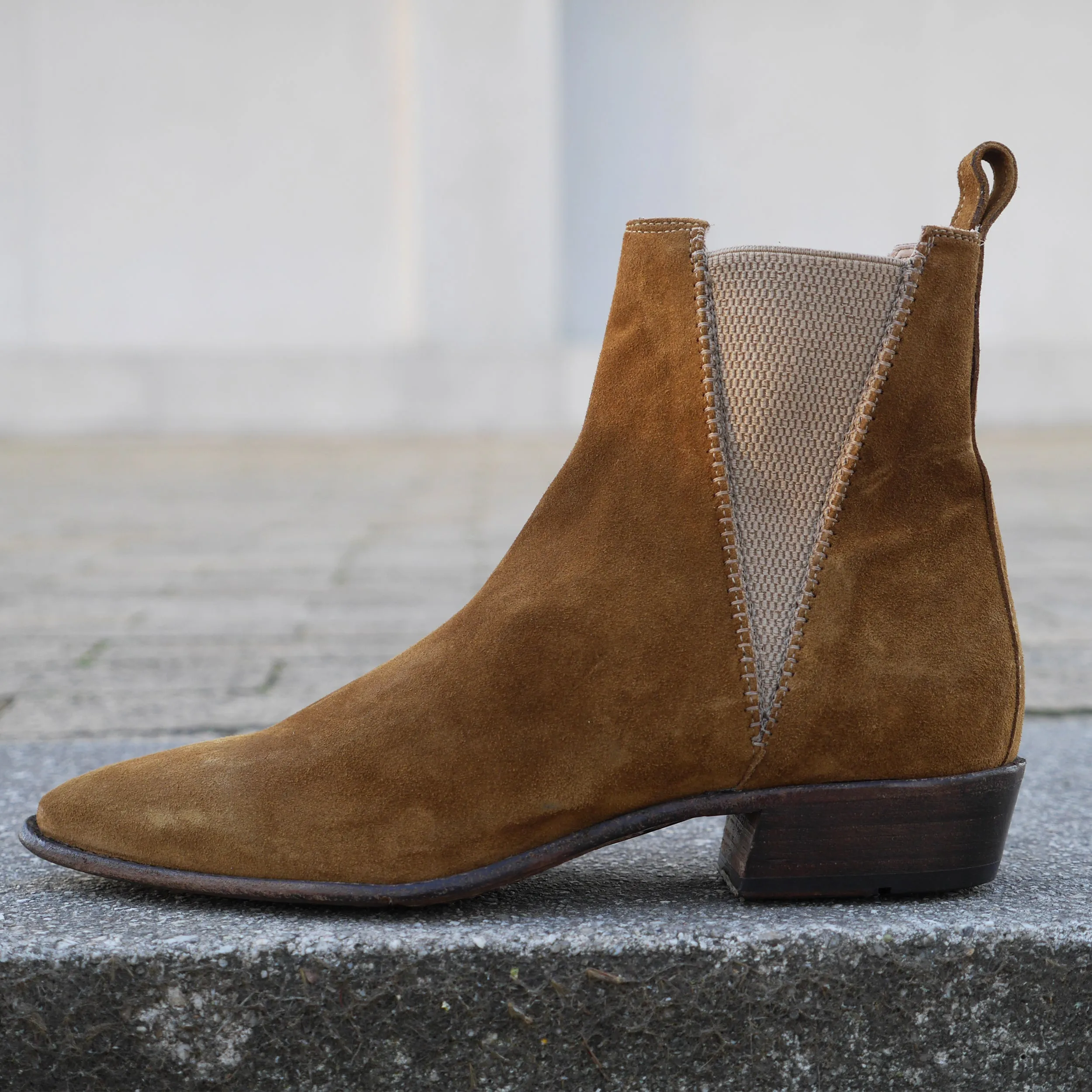 Stylish Design EE02A - Softy Caramel