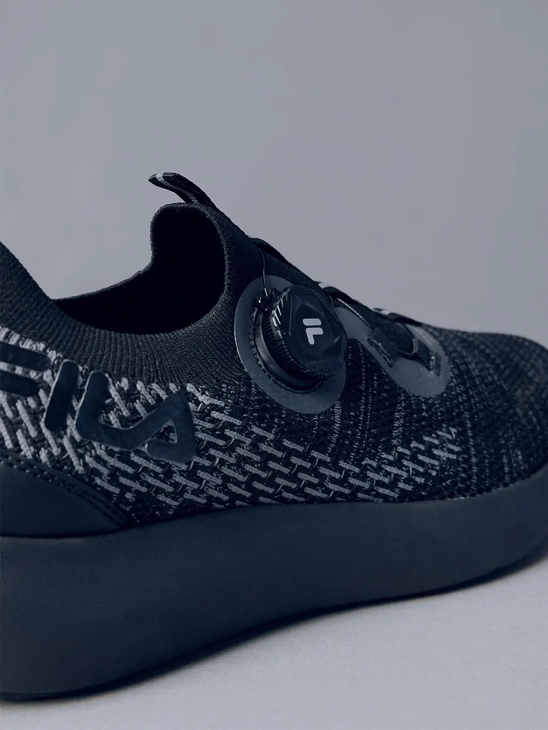 Mountain Strong Stage Glow Fila MEN BLACK EASE DAPRO Shoes