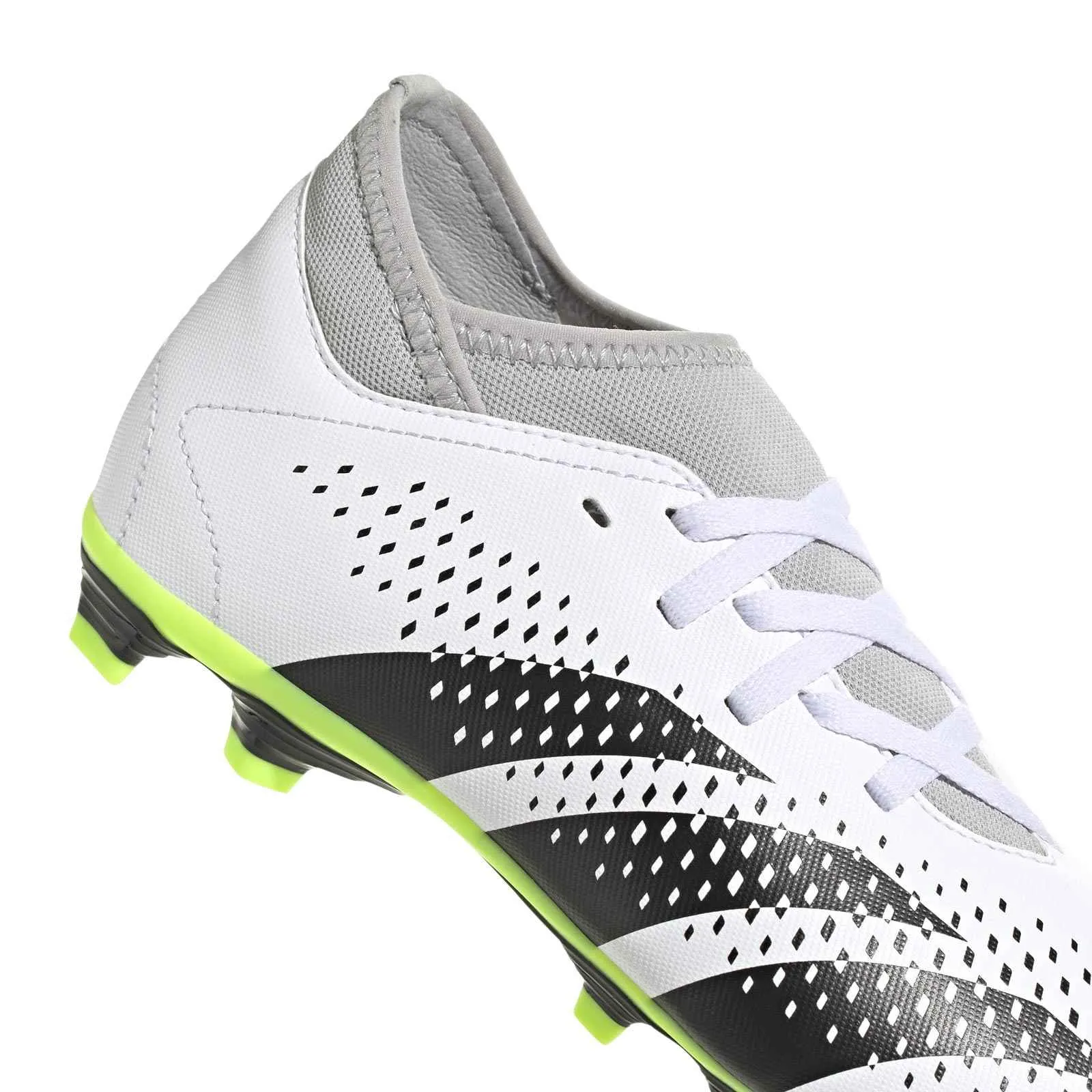 Sport Fit Dynamic Speed adidas Predator Accuracy.4 Firm Ground Kids Football Boots
