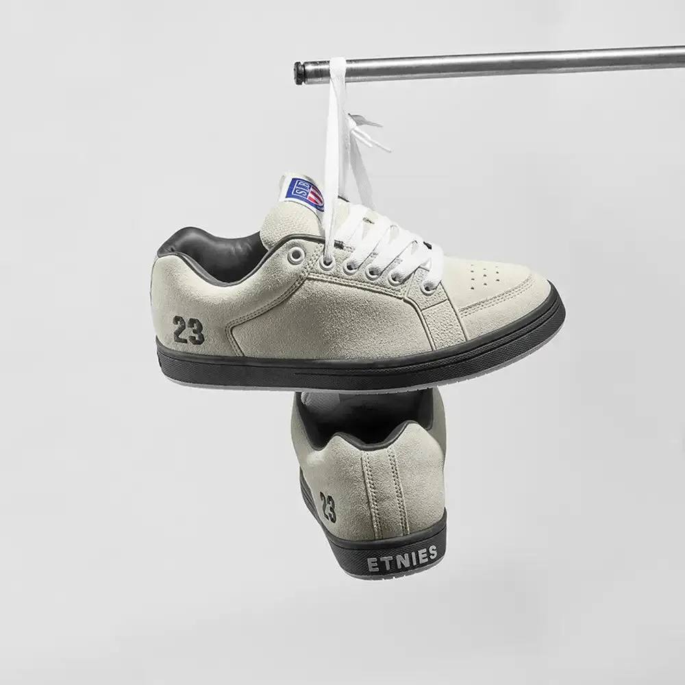 Forest Mood Pool Ready Sal 23