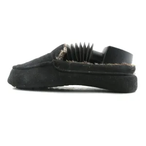 Foot Friendly GOODFELLOW & CO .