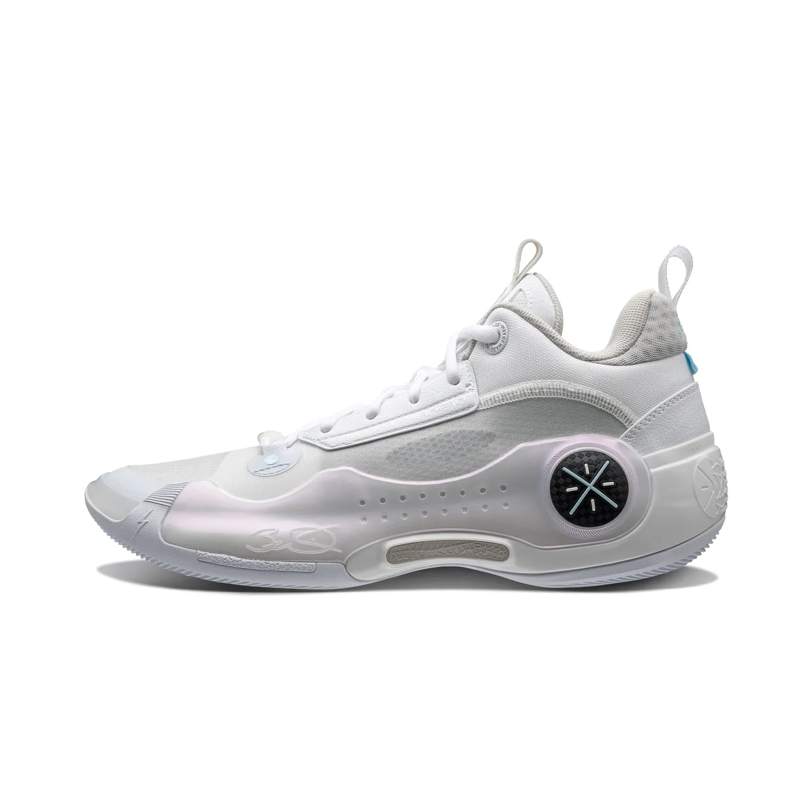 Way of Wade 10 Low "White Hot" Breathable Quarter Panel Flex Fit