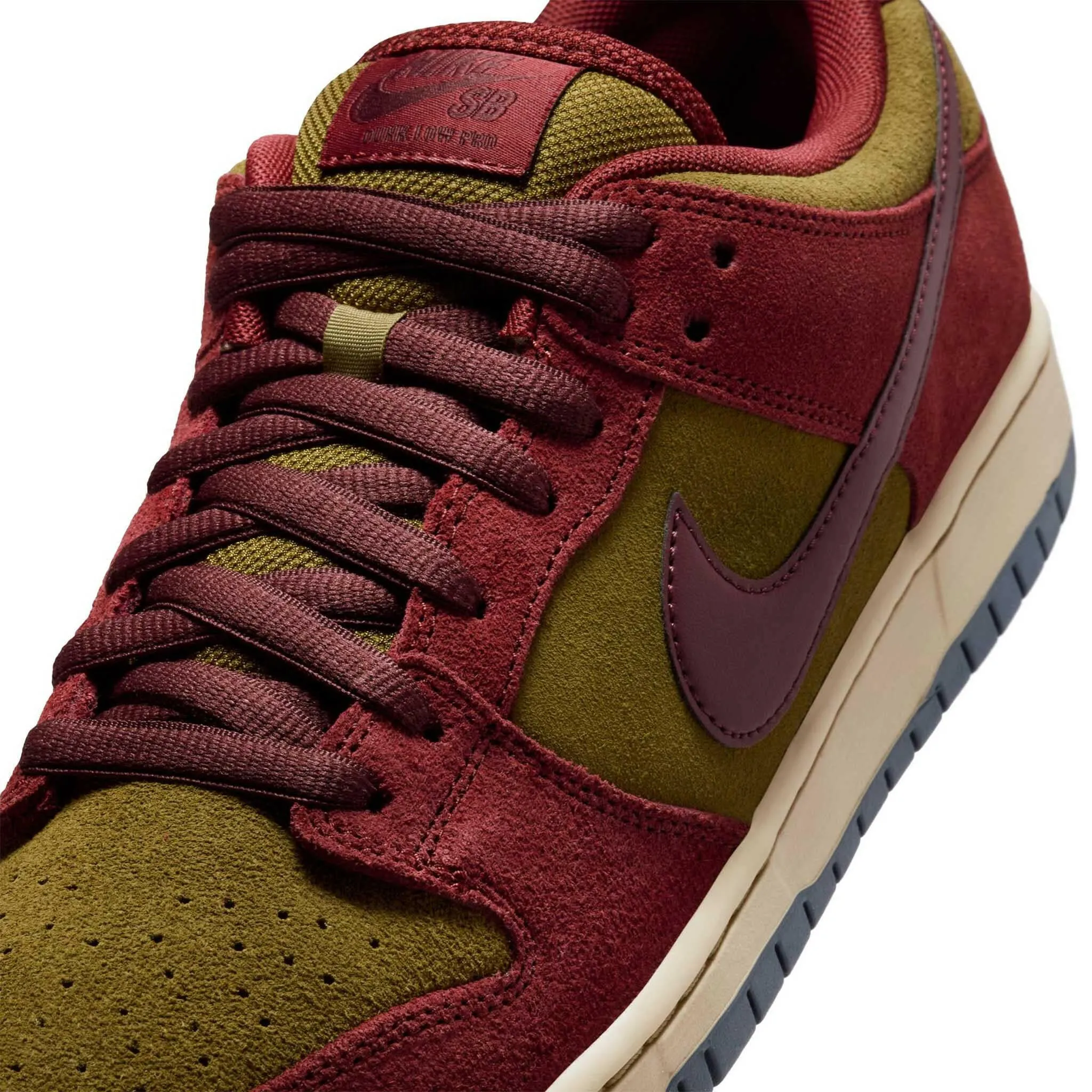 Grip Movement Nike SB - Dunk Low Pro Shoes Dark Team Red Olive Flak
