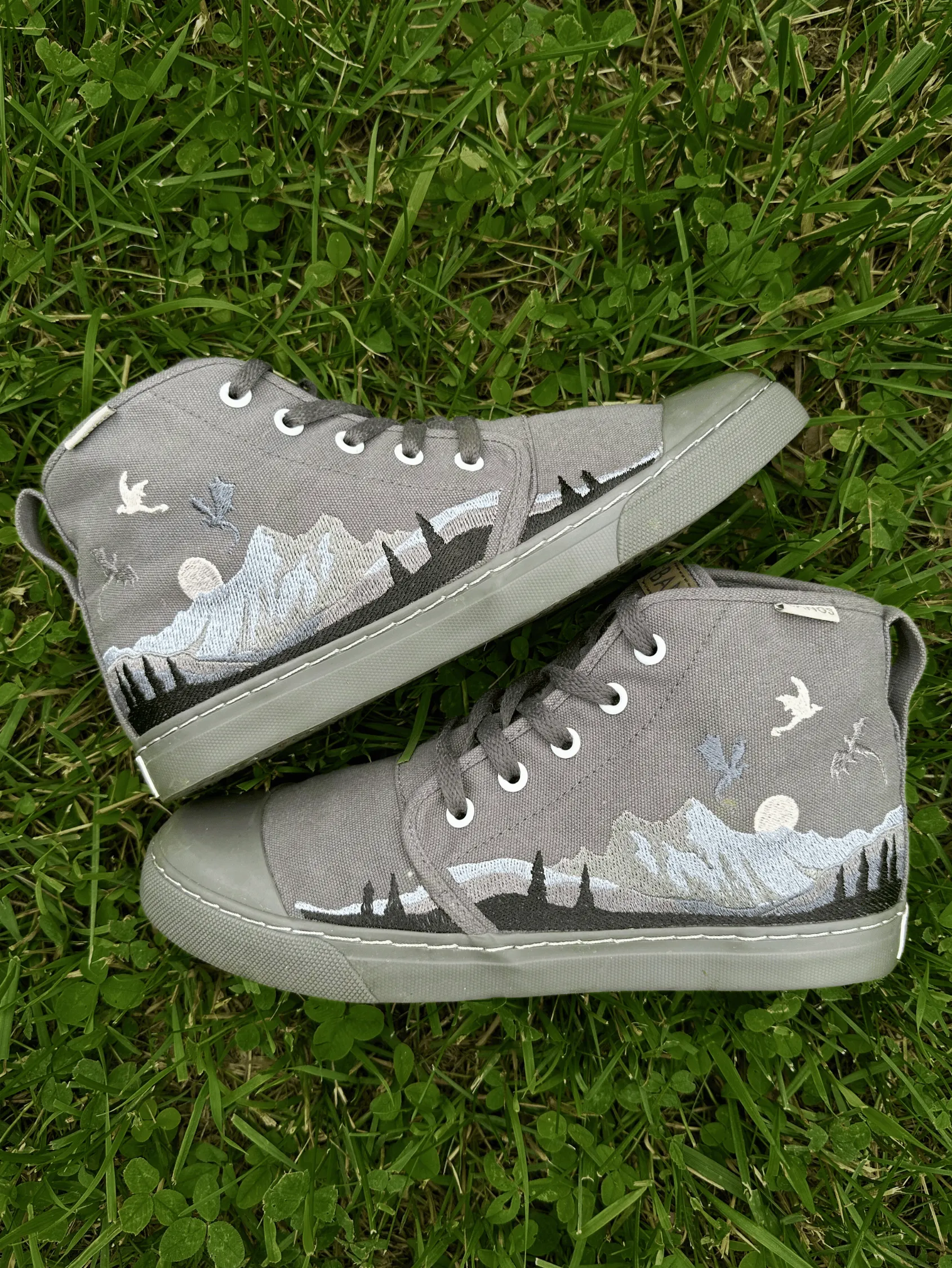 Smoky Mountain High Top daily runner Planet Run