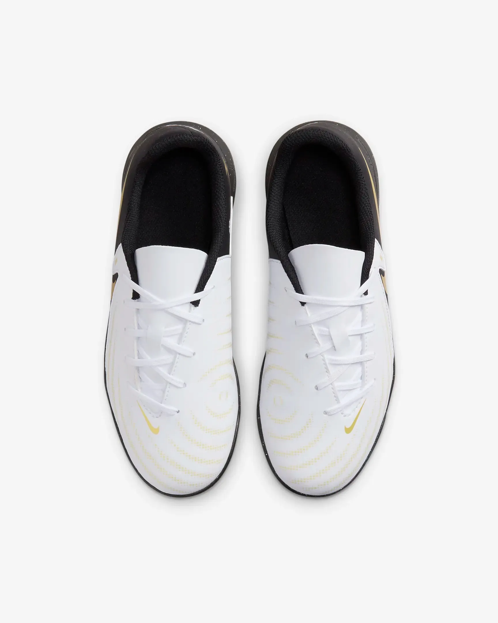 Anti Odor Jr. Phantom GX 2 Club TF Soccer Shoes