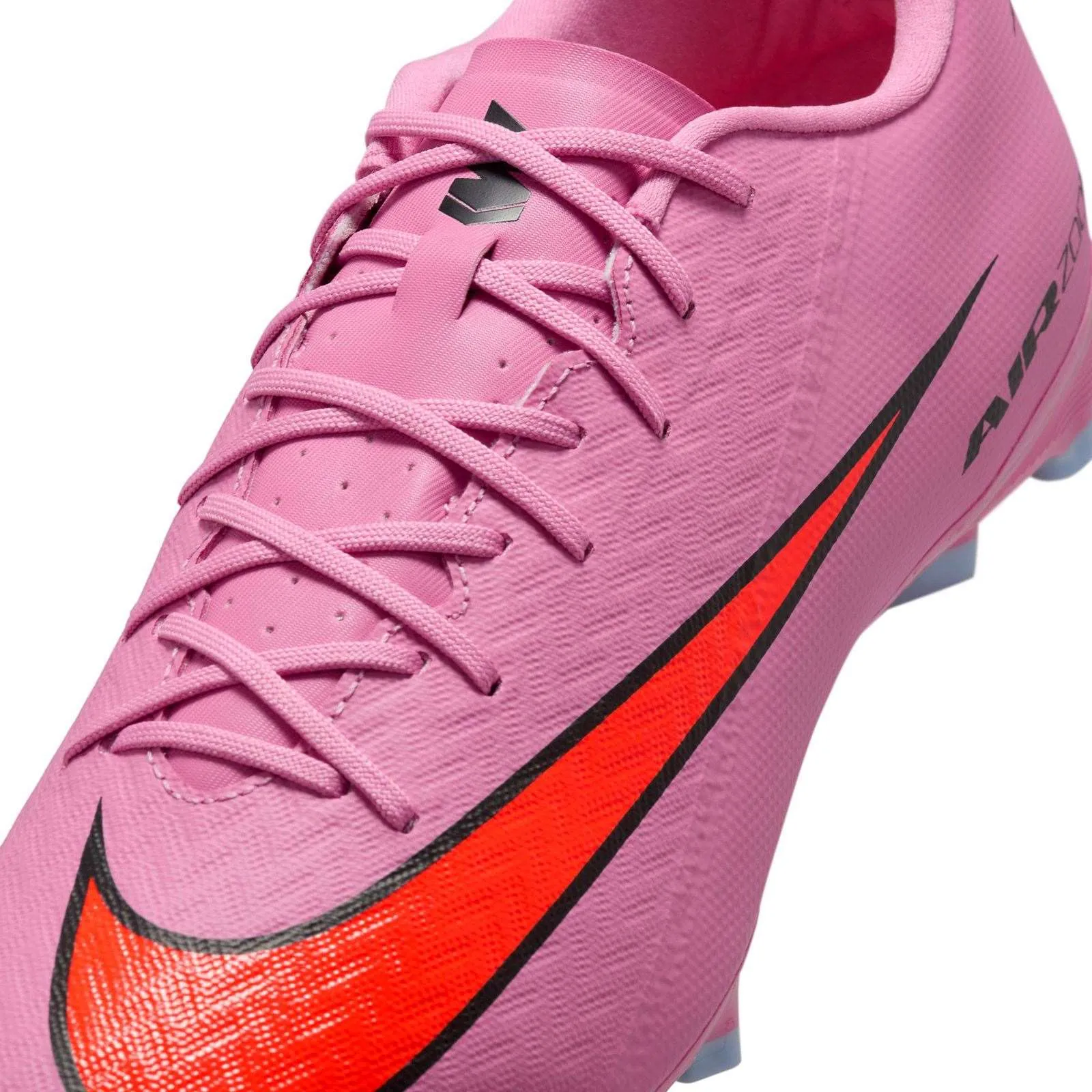 Foot Forward Wet Play Nike Mercurial Vapor 16 Academy Multi-Ground Low-Top Football Boots