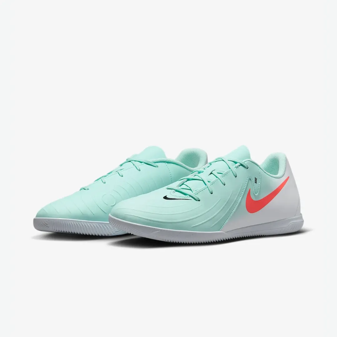 Phantom GX 2 Club IC Low-Top Soccer Shoes Flex zone Pace Game