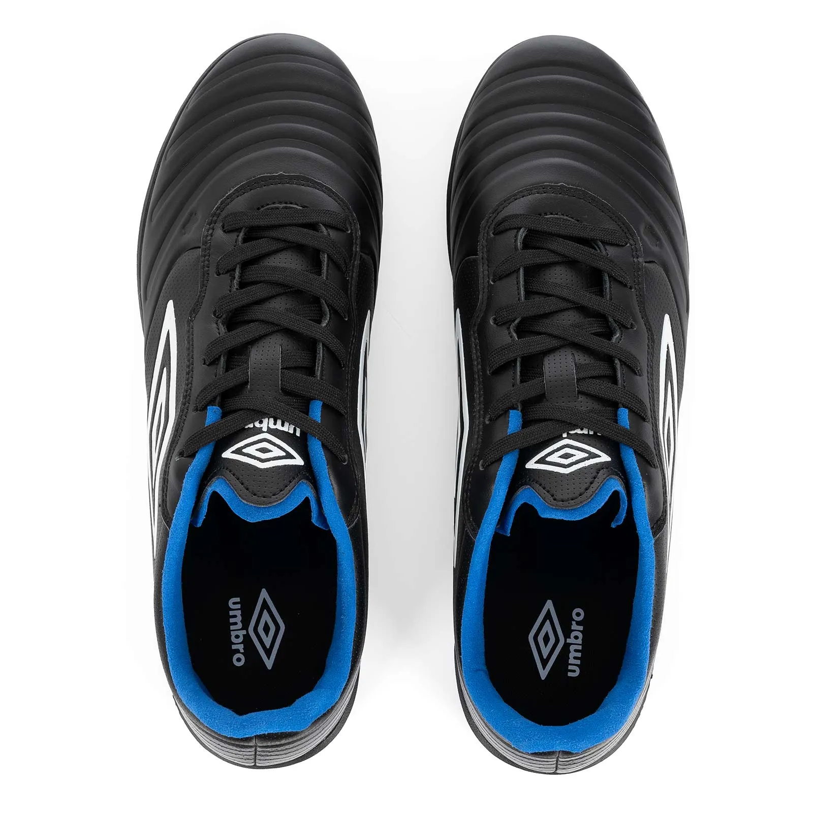 Umbro Suprema Classic TF Football Boots sprint speed Kick Motion