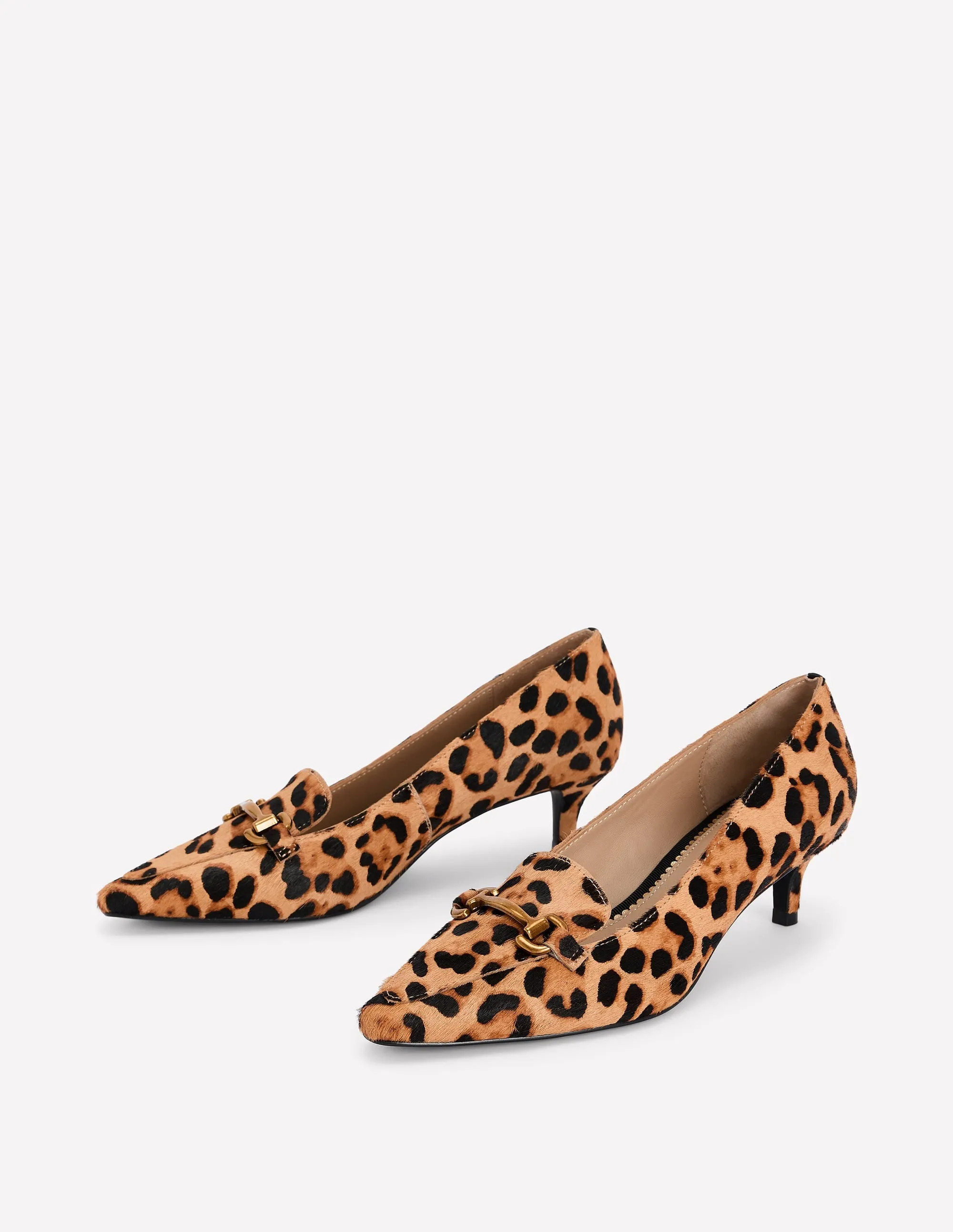 Quiet Lane Iris Heel Snaffle Point Loafer-Leopard