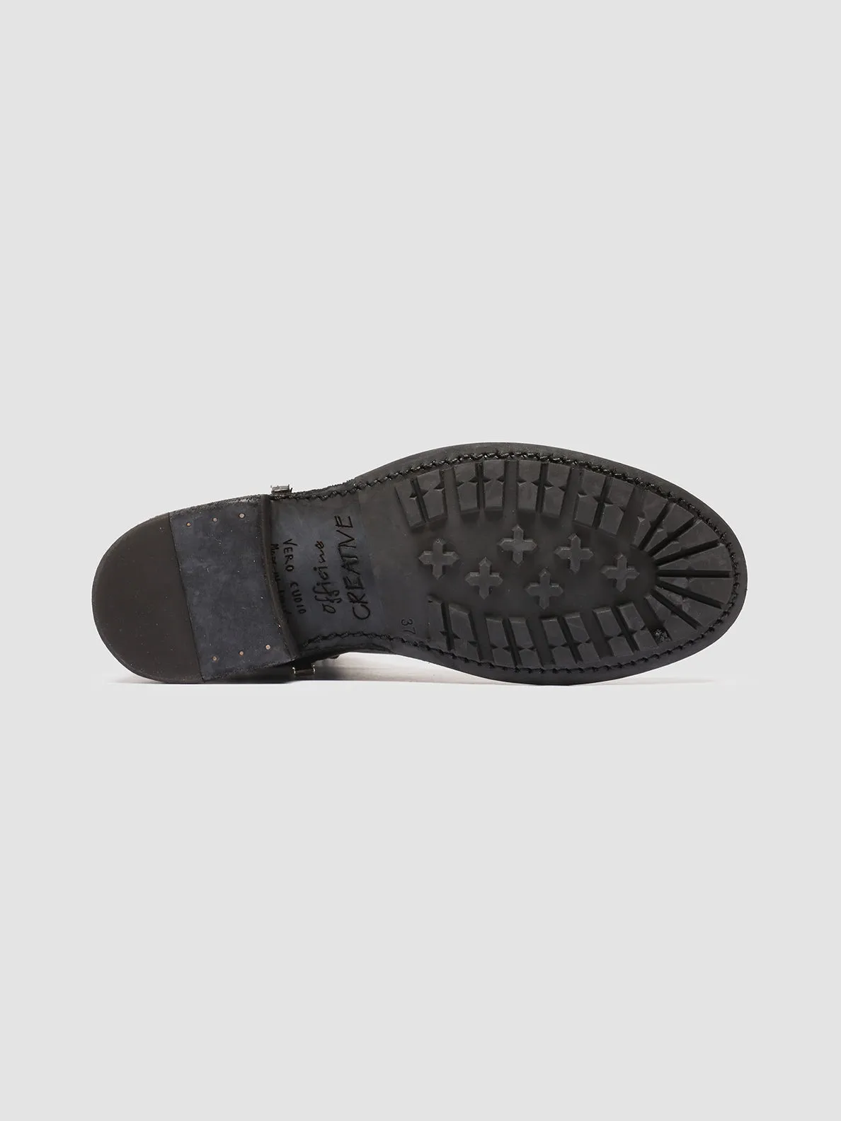 mud proof LEGRAND 227 - Black Leather Chelsea Boots
