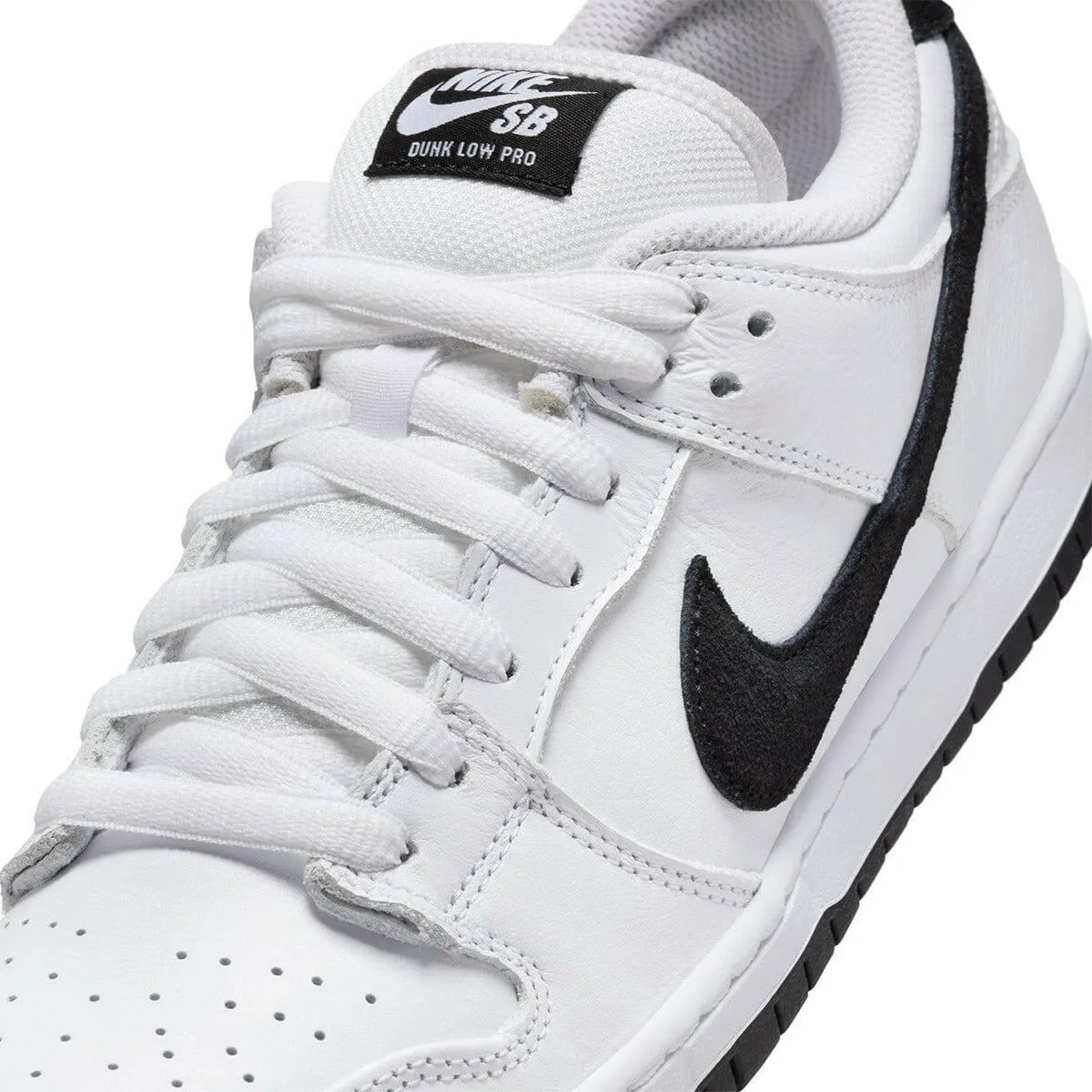 Nike SB - Dunk Low Pro Shoes White/Black Flexible Adventure Ready