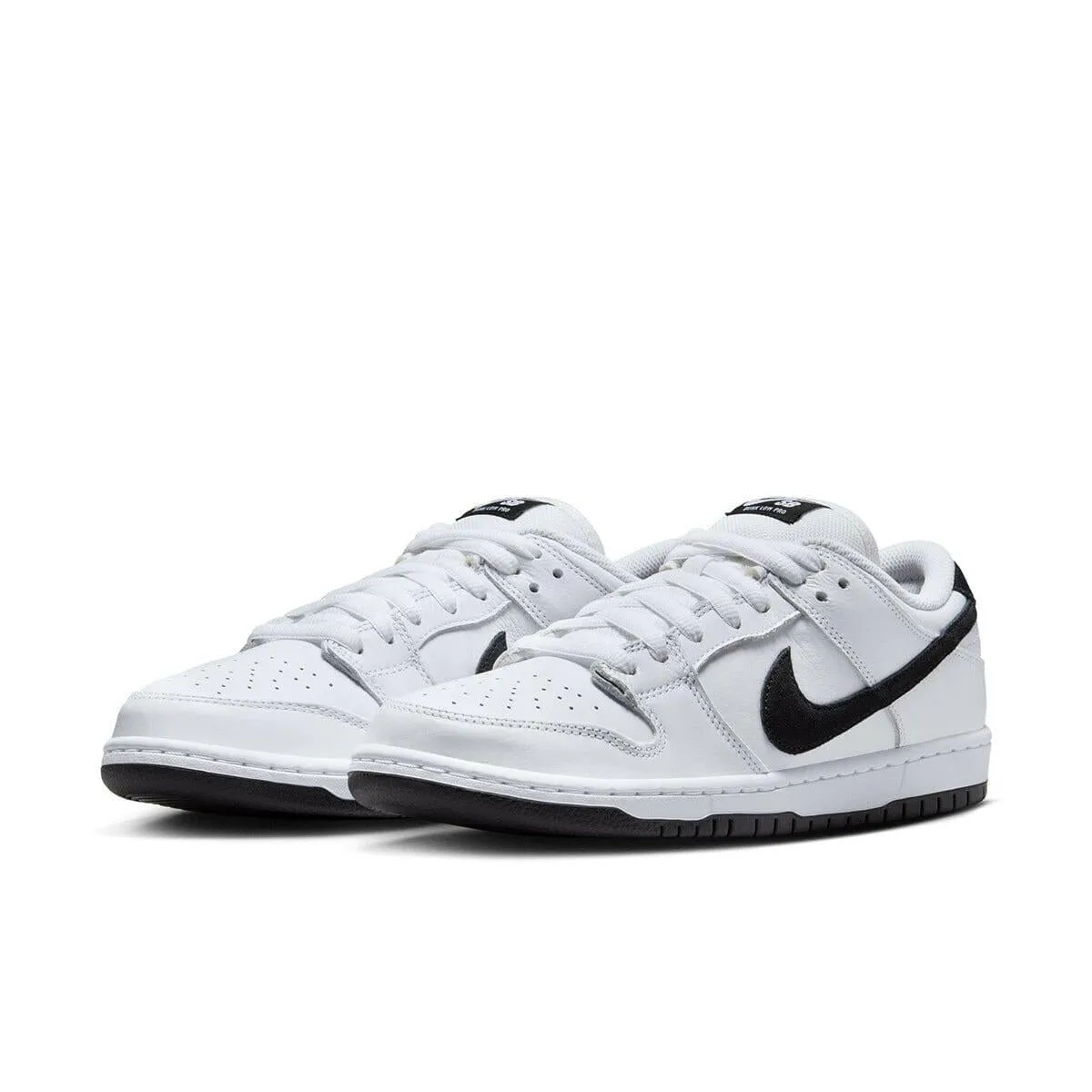 Nike SB - Dunk Low Pro Shoes White/Black Snug fit Fast Ride Fit