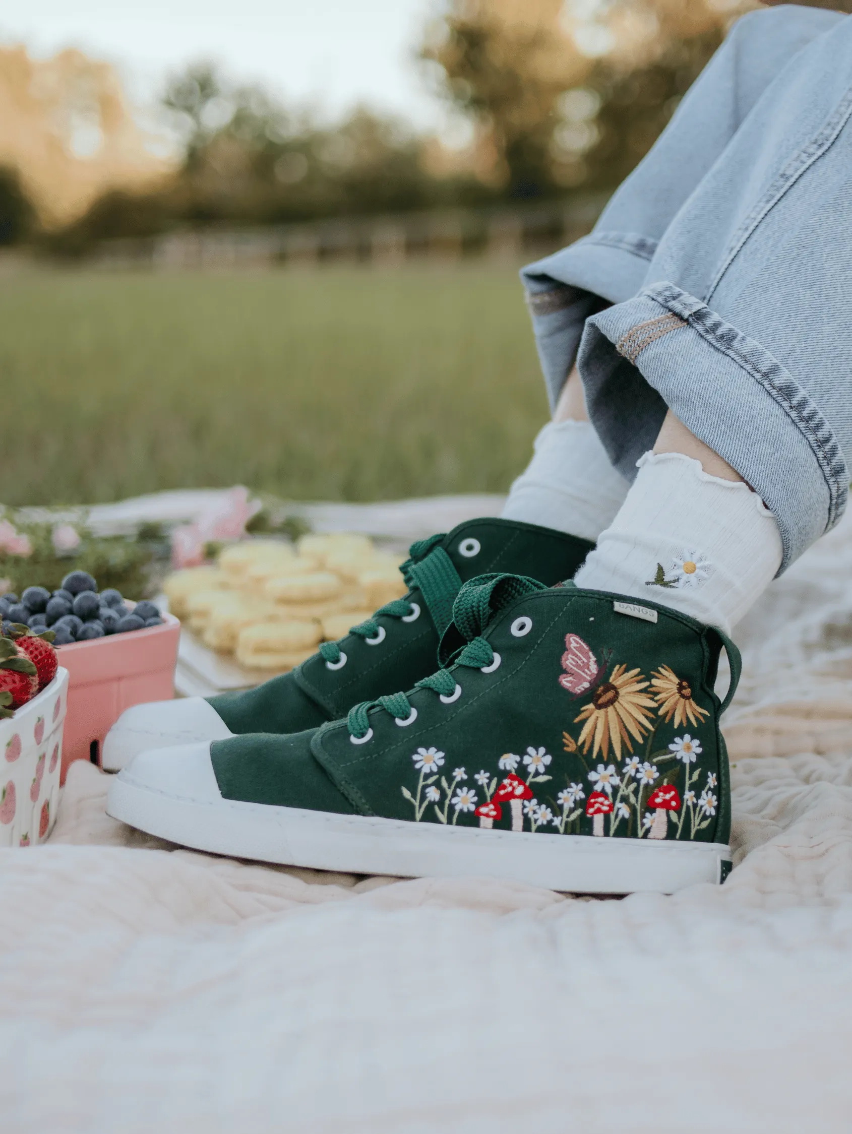 Fluttering Fields High Top Indoor outdoor use Balanced Step