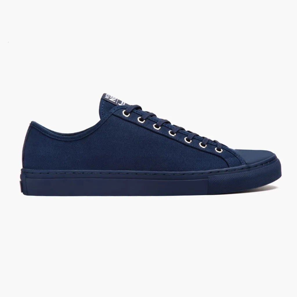 Vine Step Women's Classic Low Top | Navy