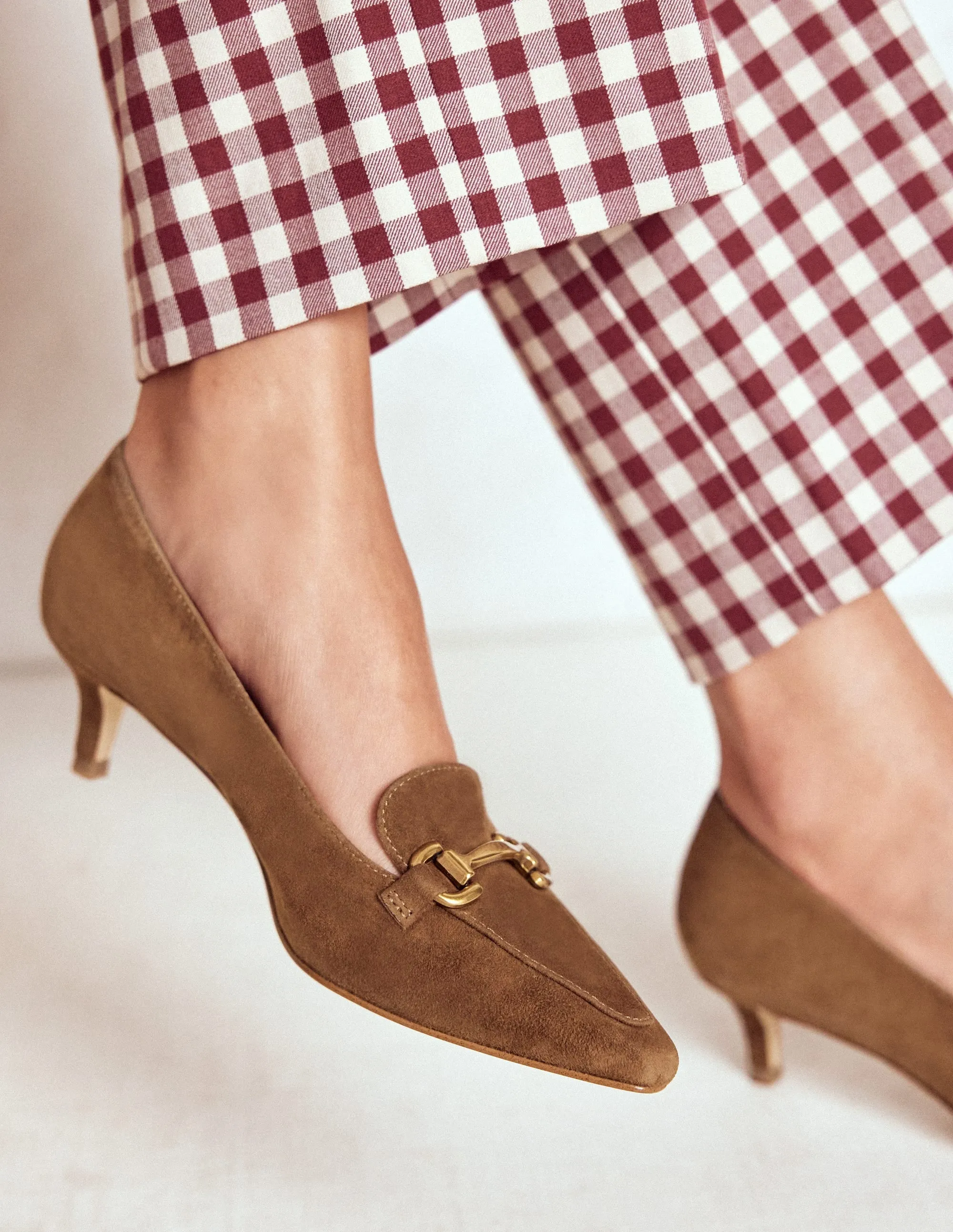 Iris Heel Snaffle Point Loafer-Raw Umber Hold Smooth Neat Path Lane