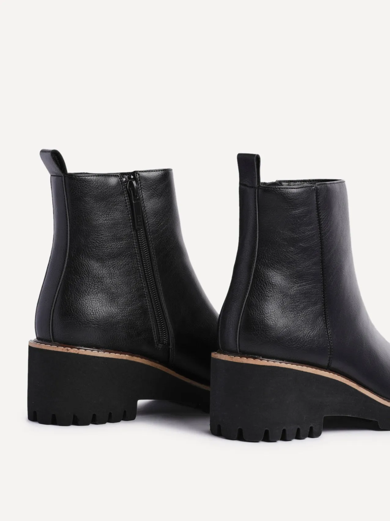 GRETA All-Day Wear Easy Slip Boots