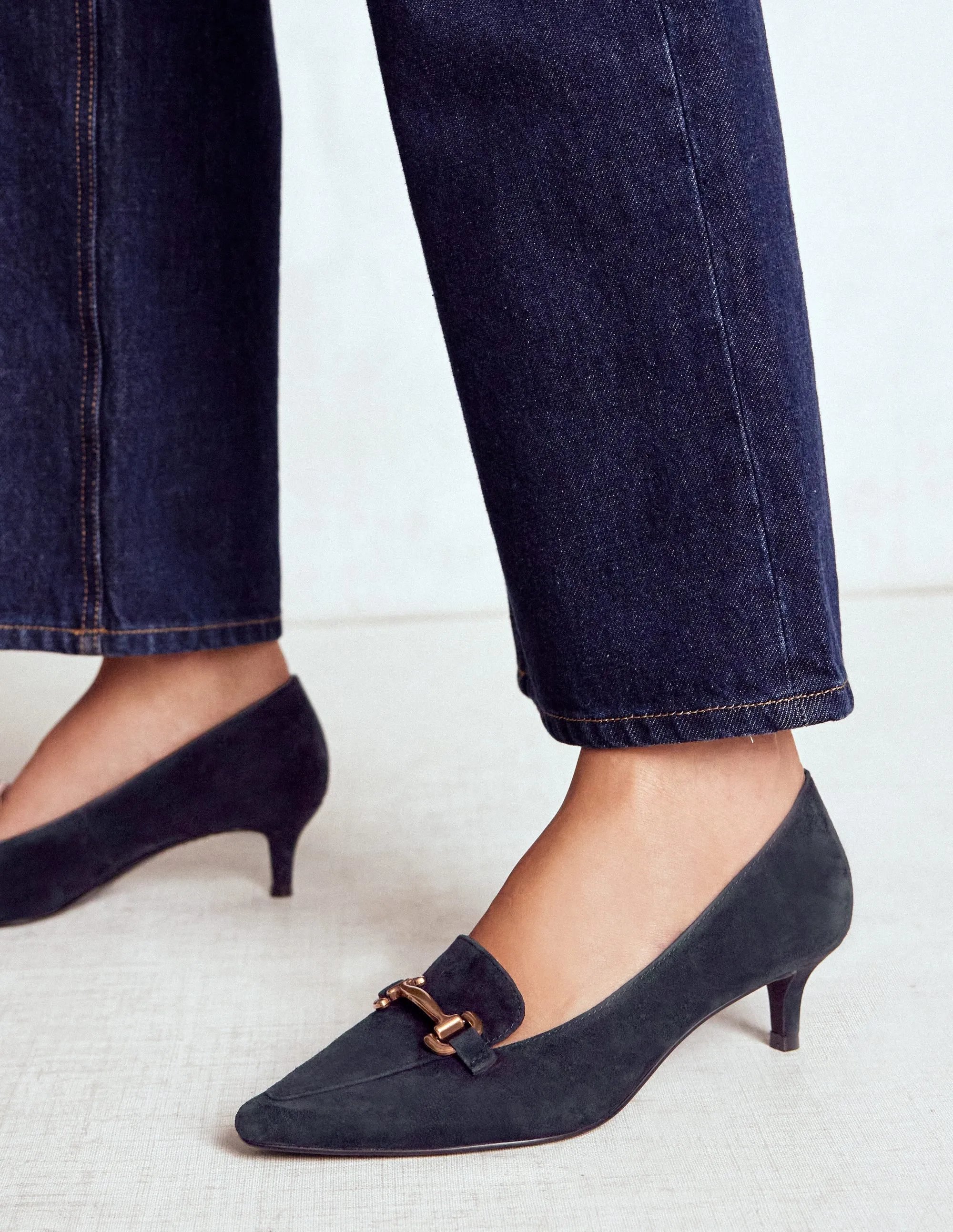Open Pace Iris Heel Snaffle Point Loafer-Navy