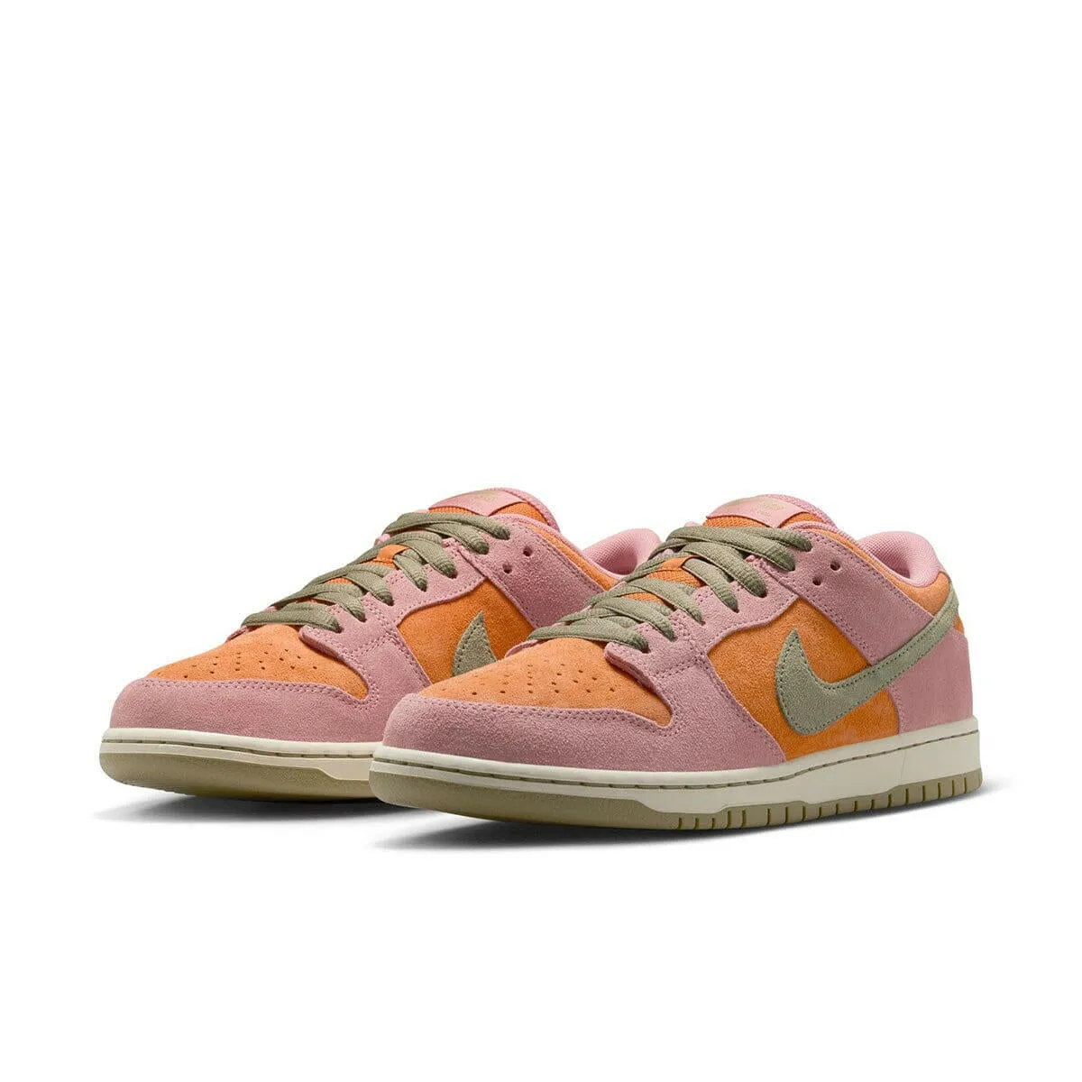 Nike SB - Dunk Low Pro Shoes Red Stardust Sport Step