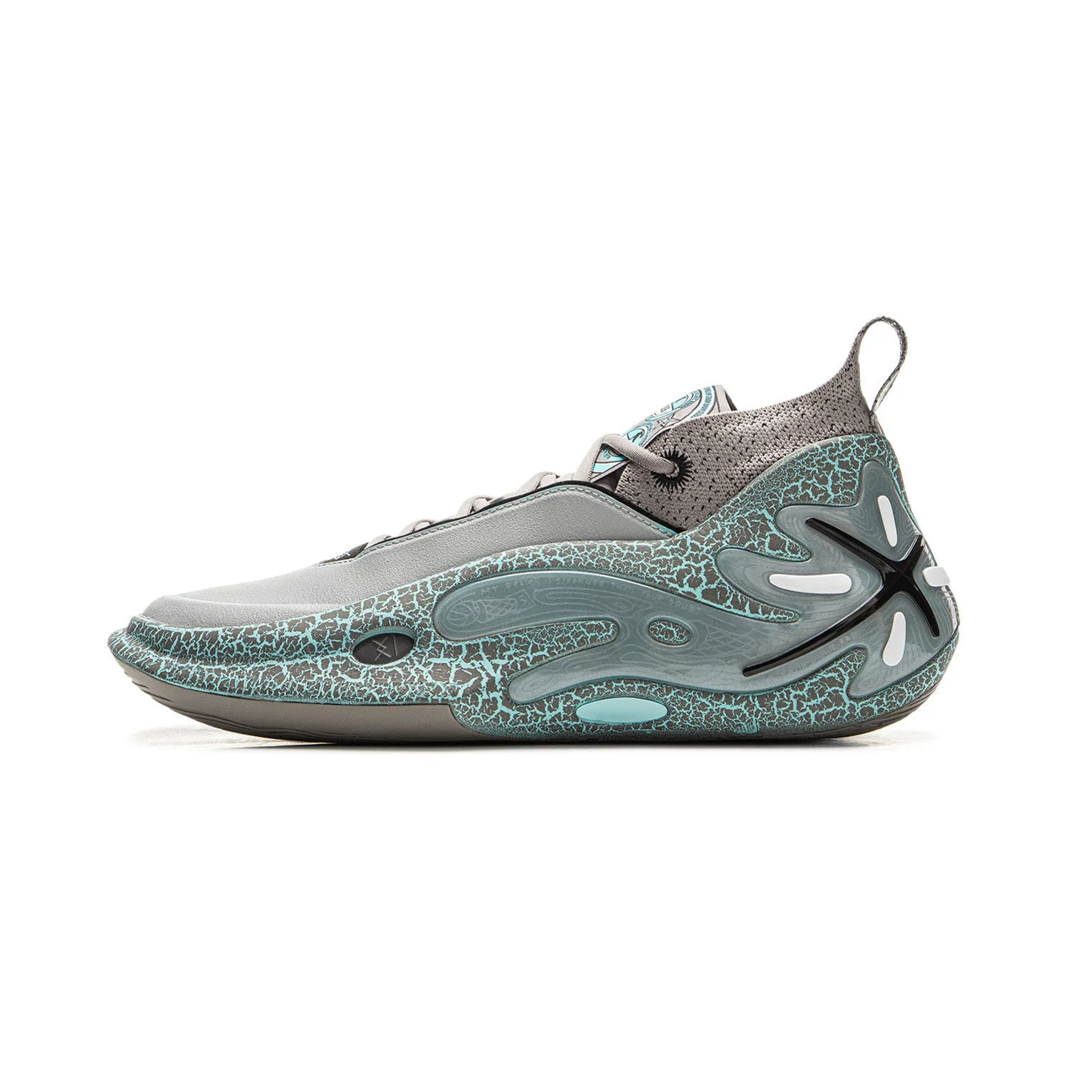 Way of Wade 11 "Statue" Sneakers Mid Top Energy Return Cushioning
