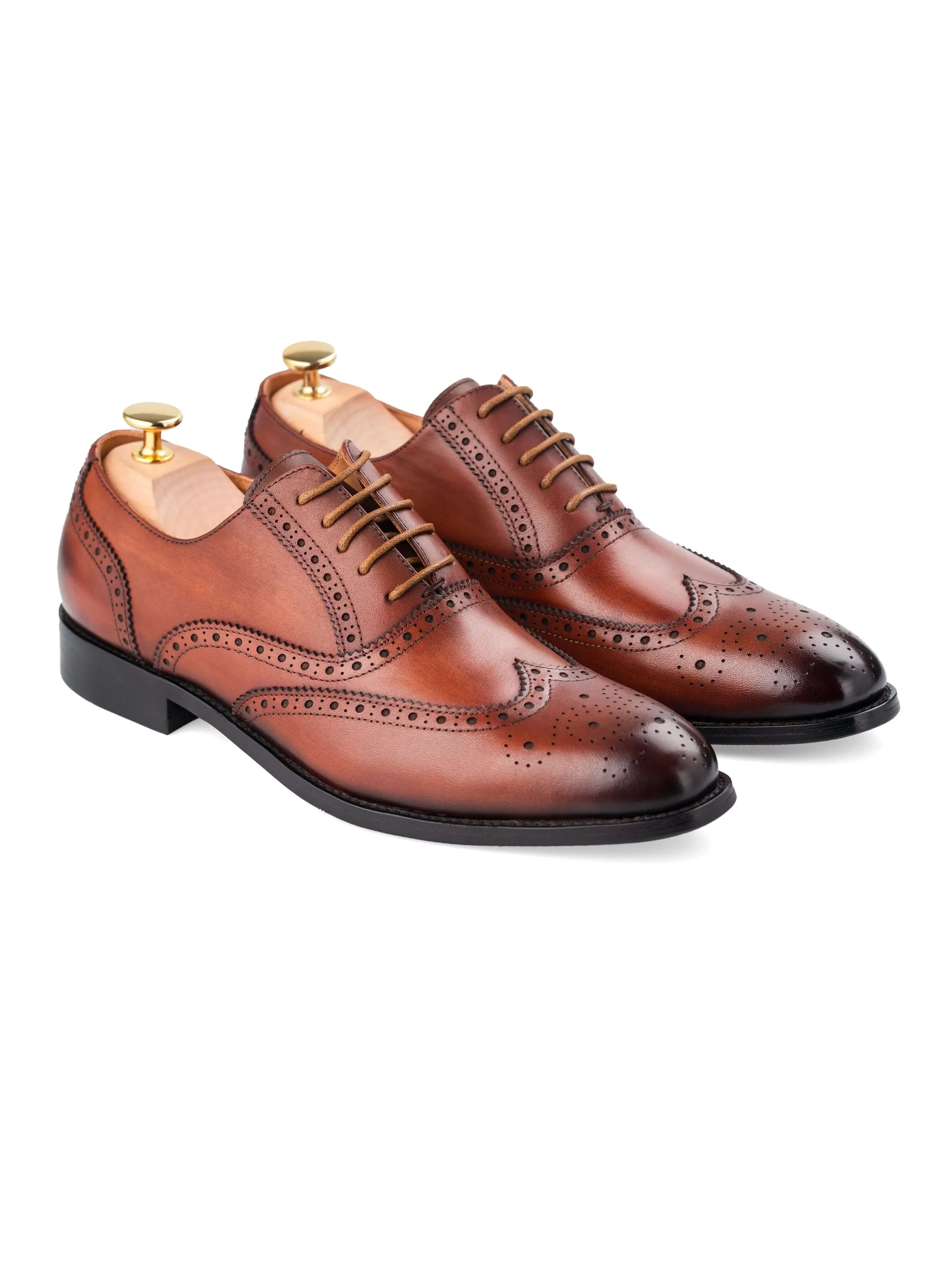 Tailored Fit Classic Oxford Brogue Wingtip - Cognac Tan Lace Up (Hand Painted Patina)