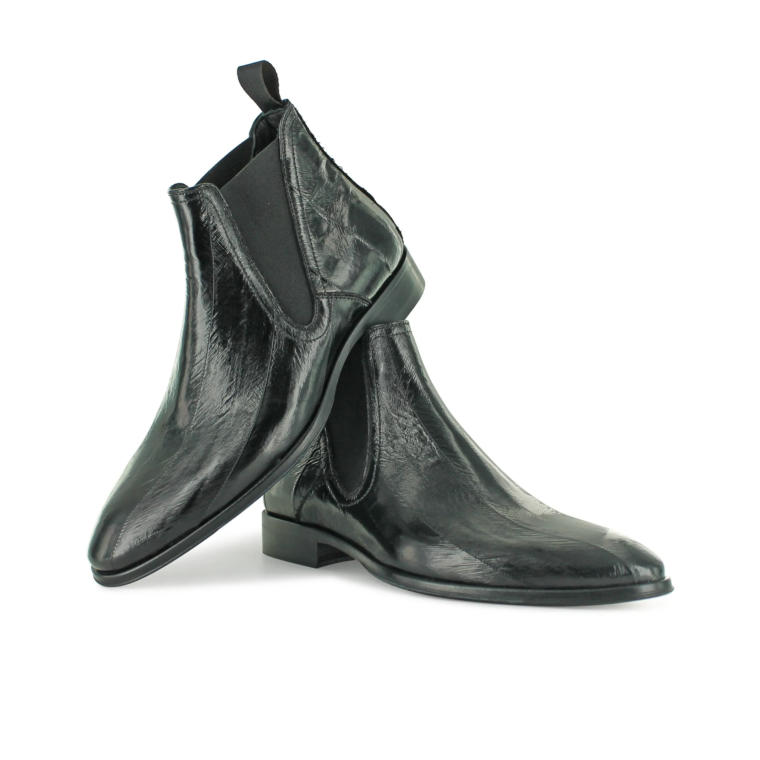 T930 - Black Eel Statement Piece
