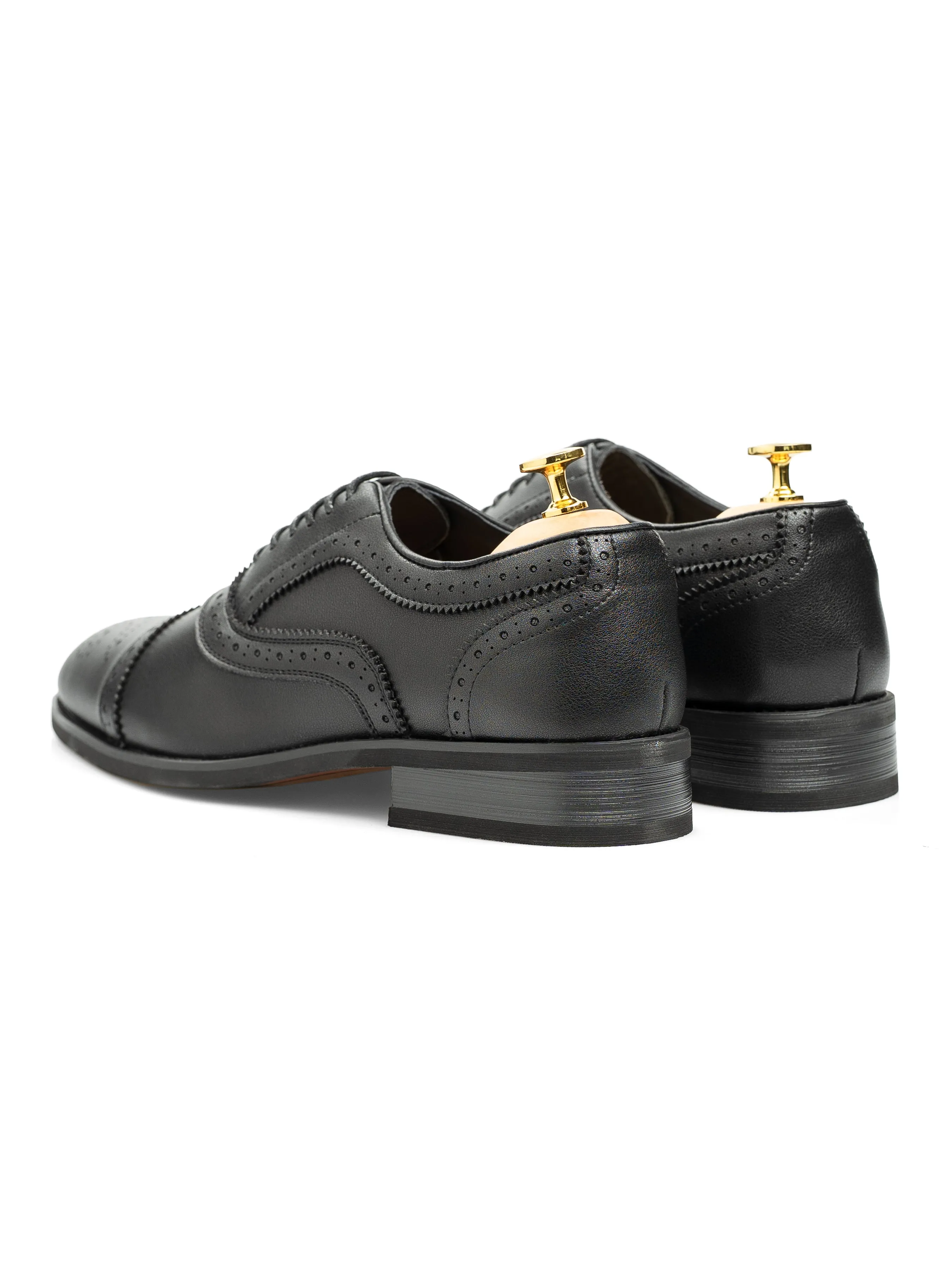 Trendy Walking Virano Semi Brogue  - Solid Black Leather (Stud Sole)