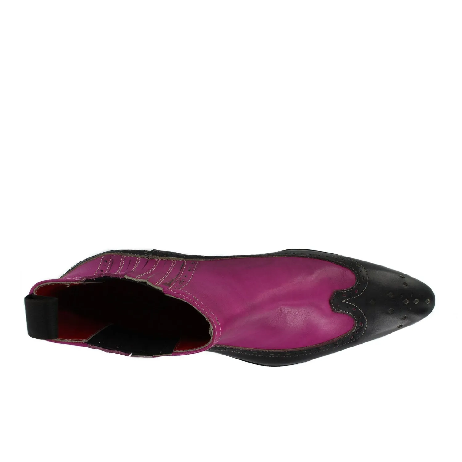1365 - Fuchsia Navy Chelsea Brogue On The Go slim fit