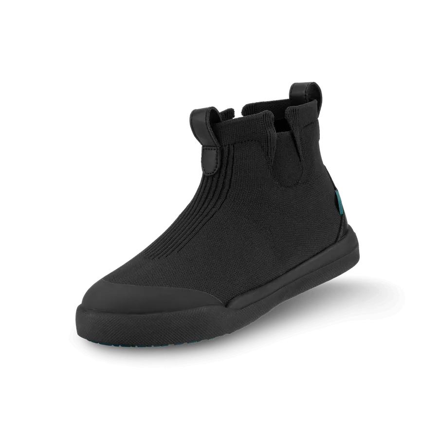 Sleek Edge Stretchable Vessi Chelsea - Black on Black