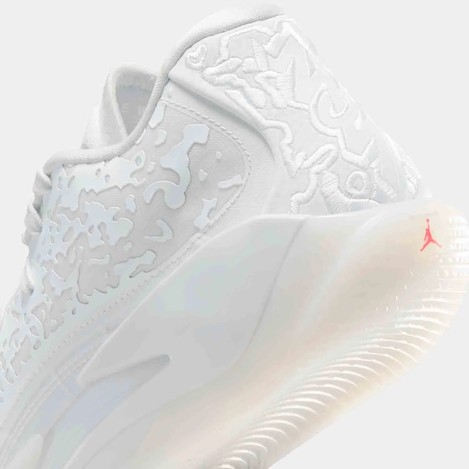 Zion 3 'Off White/Vapor Green' DailyUse