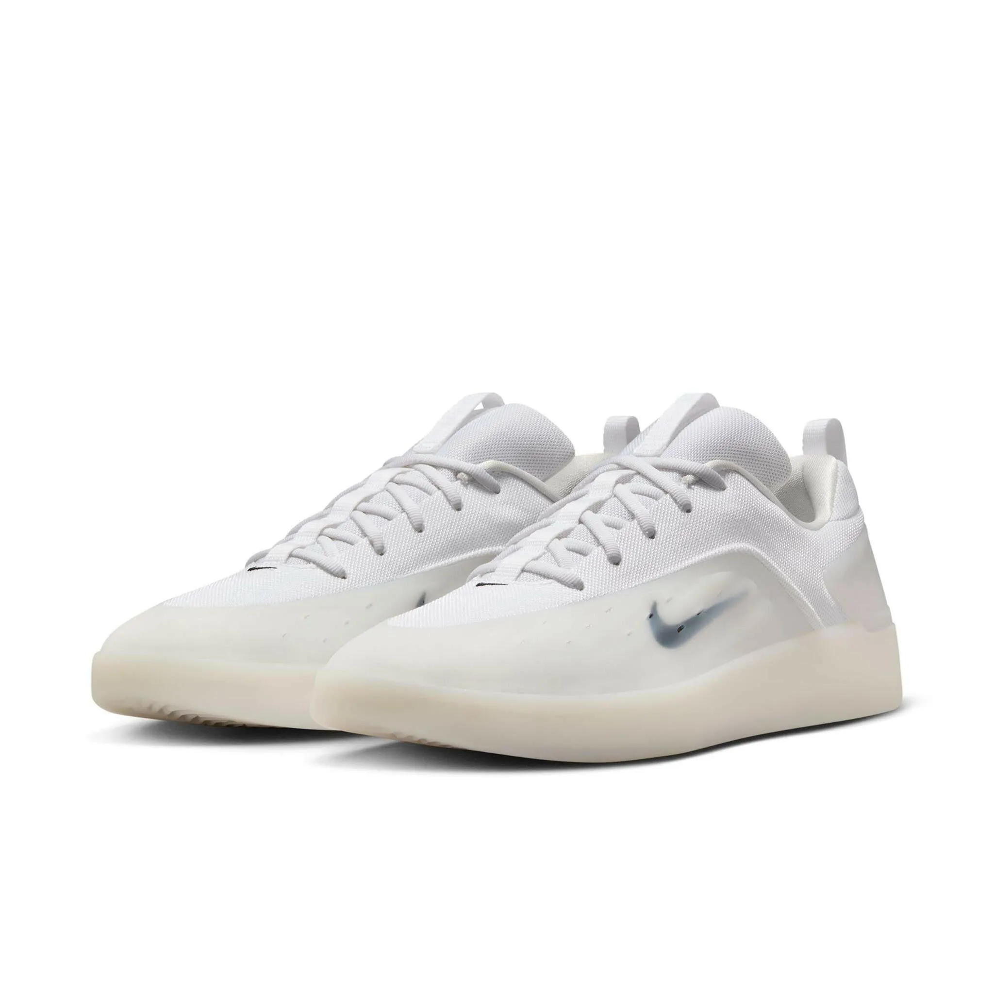 Nike SB - Nyjah 4 Shoes White/Black Lifestyle Fit