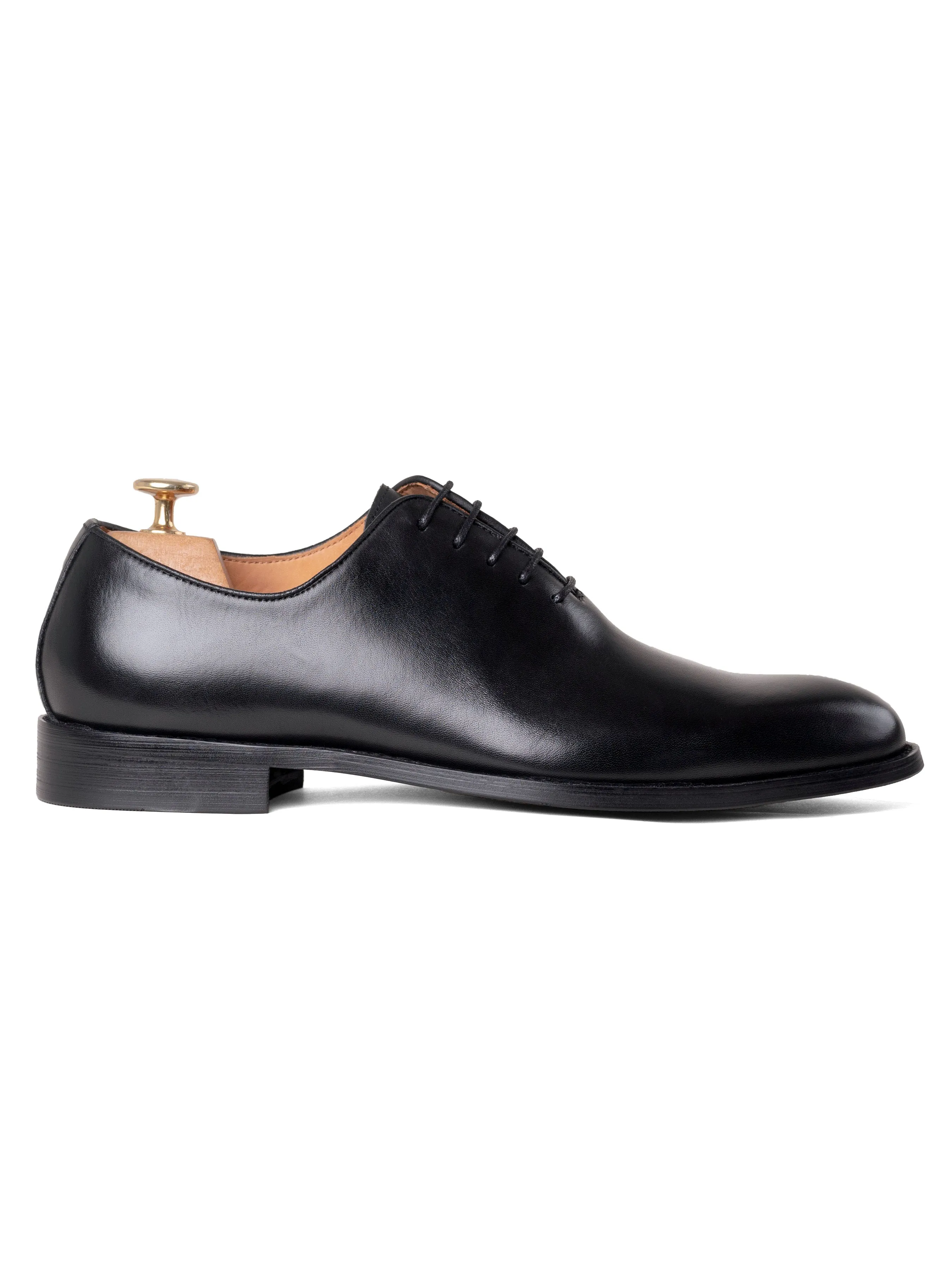 Leather Fit Wholecut Oxford  - Black Lace up