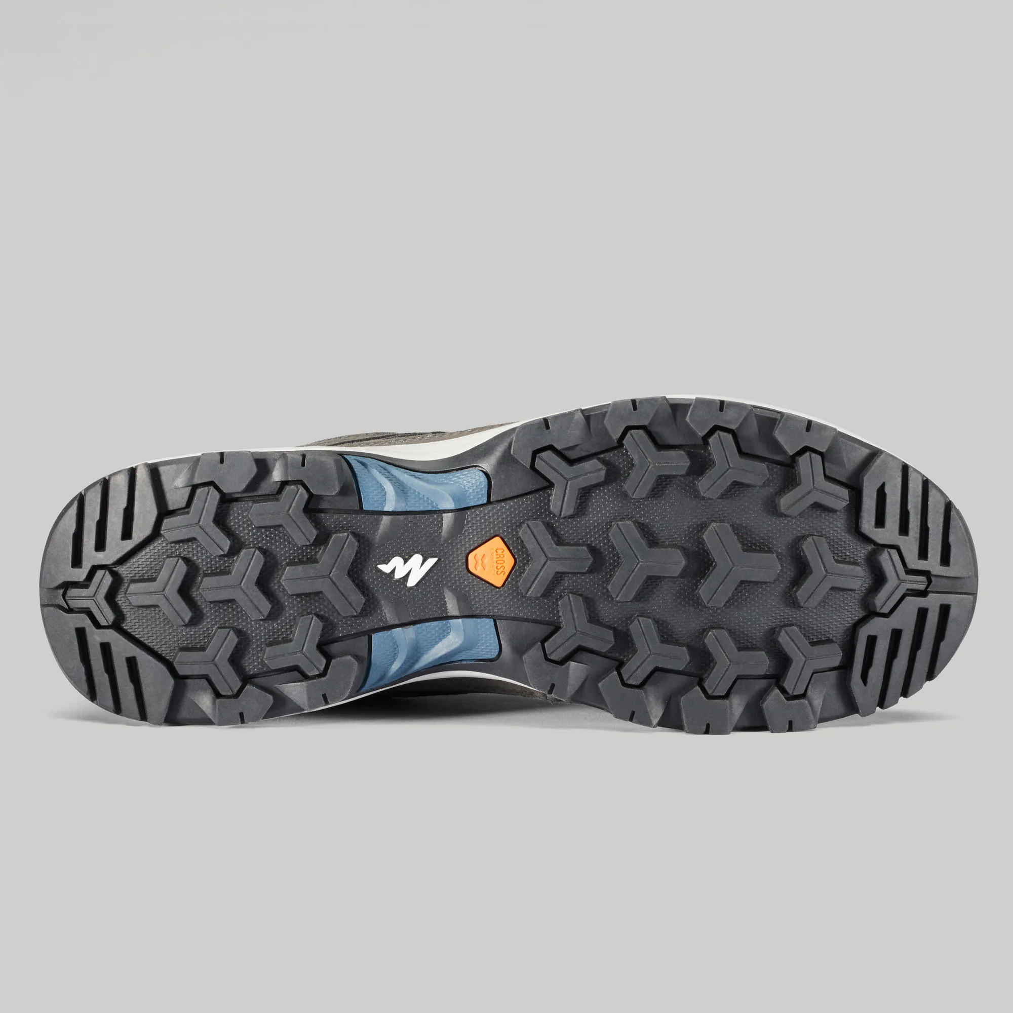 {*carbon-gray-8555093*}