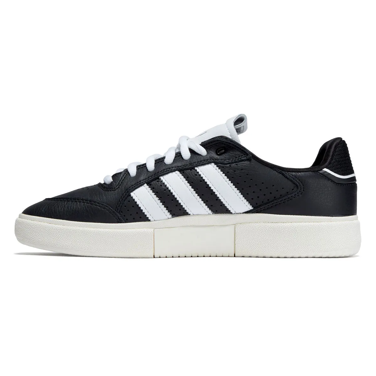 Adidas Tyshawn Low Shoes - Core Black/Ftwr White/Core White Snug Comfort Fit Street Session