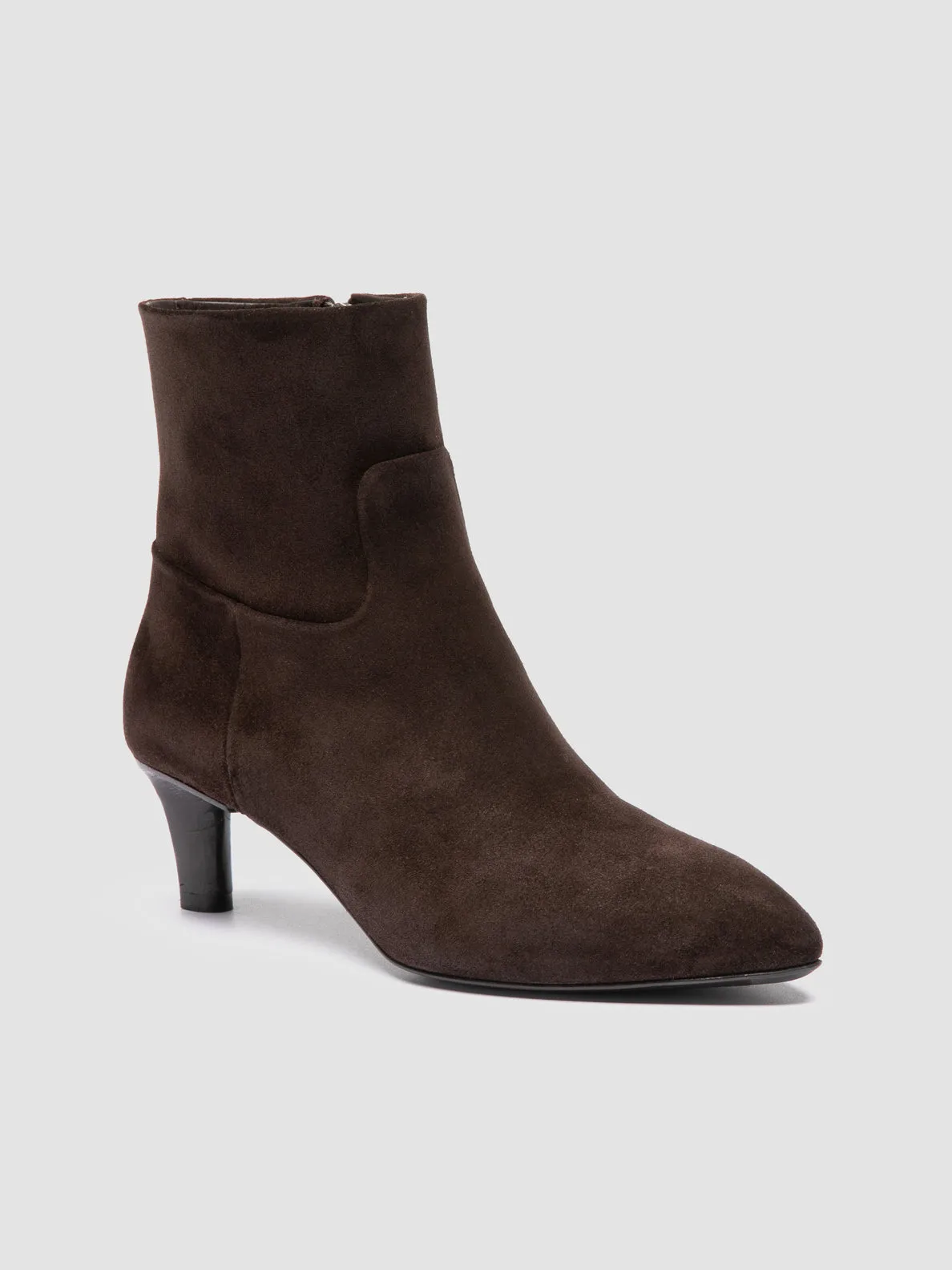 SUZY 005 - Brown Suede Zipped Boots Show Stage Month Strong