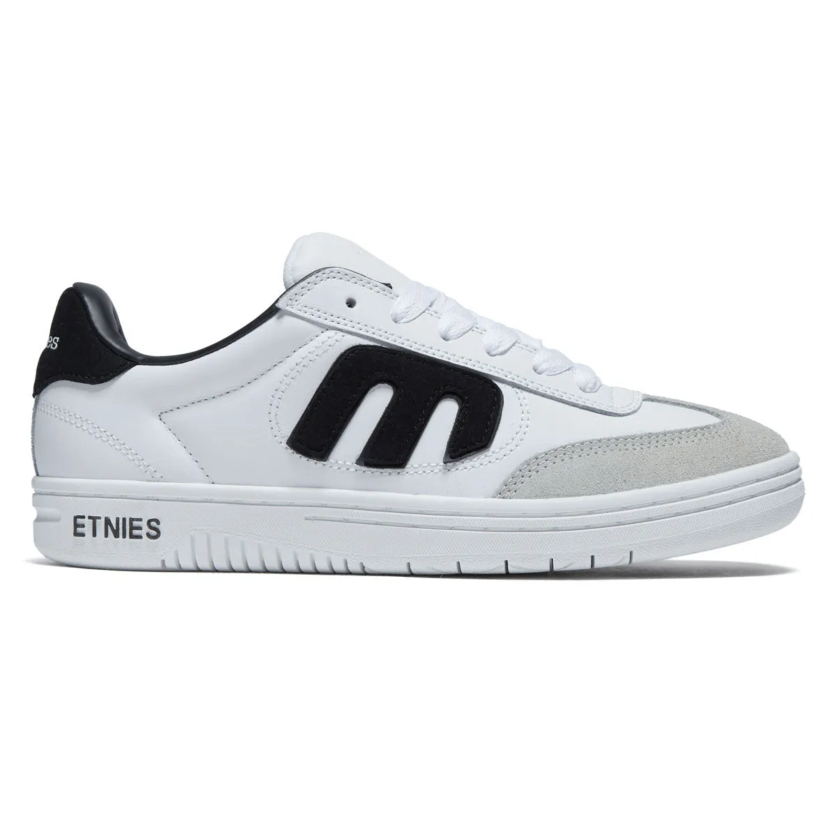Etnies Lo-Cut Shoes - White/Black/White Shock Ease Effortless Performance