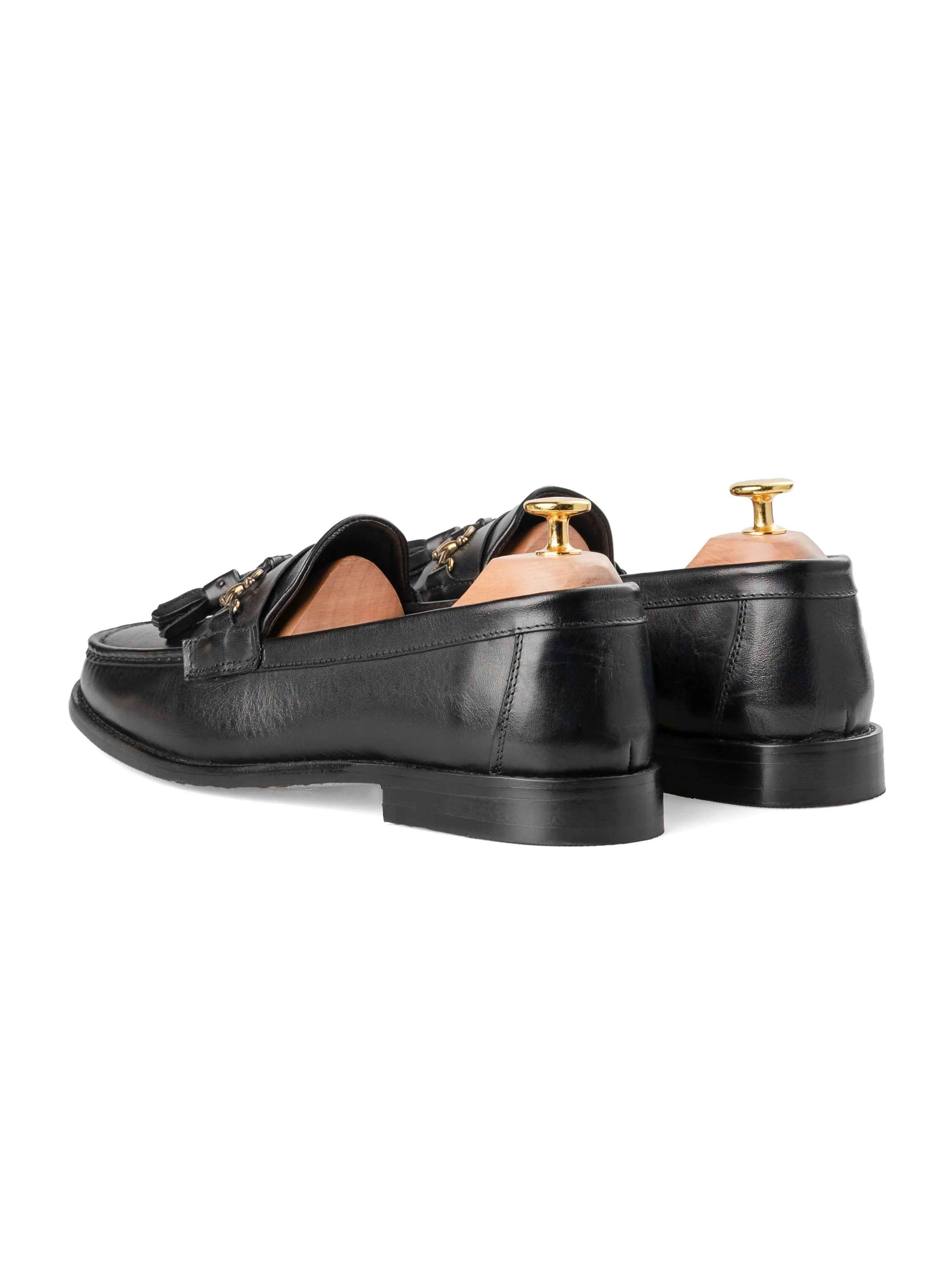 Coffee Corner Travel Outfit Tassel Moccasin Buckle Loafer  - Solid Black Leather