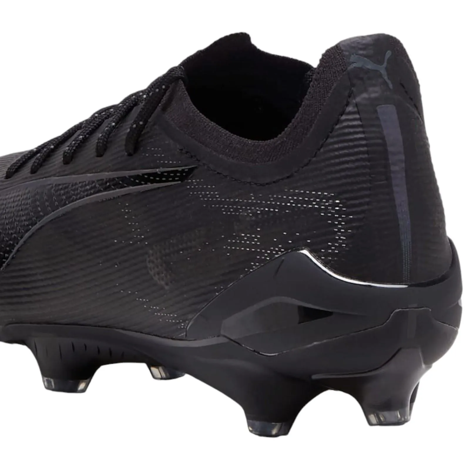 Lean Motion Athlete Ready Puma Ultra 5 Ultimate Firm Ground Football Boots