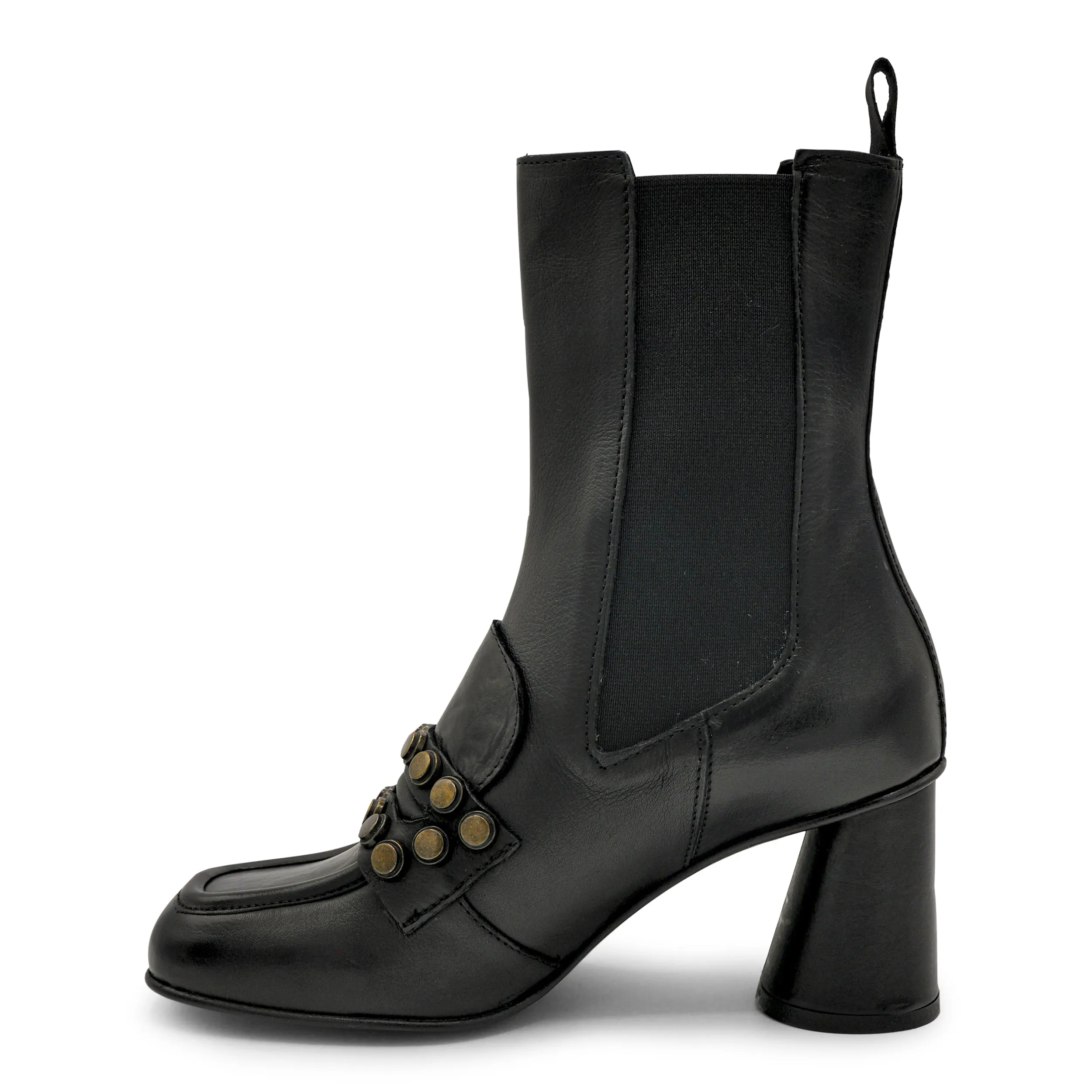 F808K2 - Studded Chelsea Spring Comfort Minimal Design