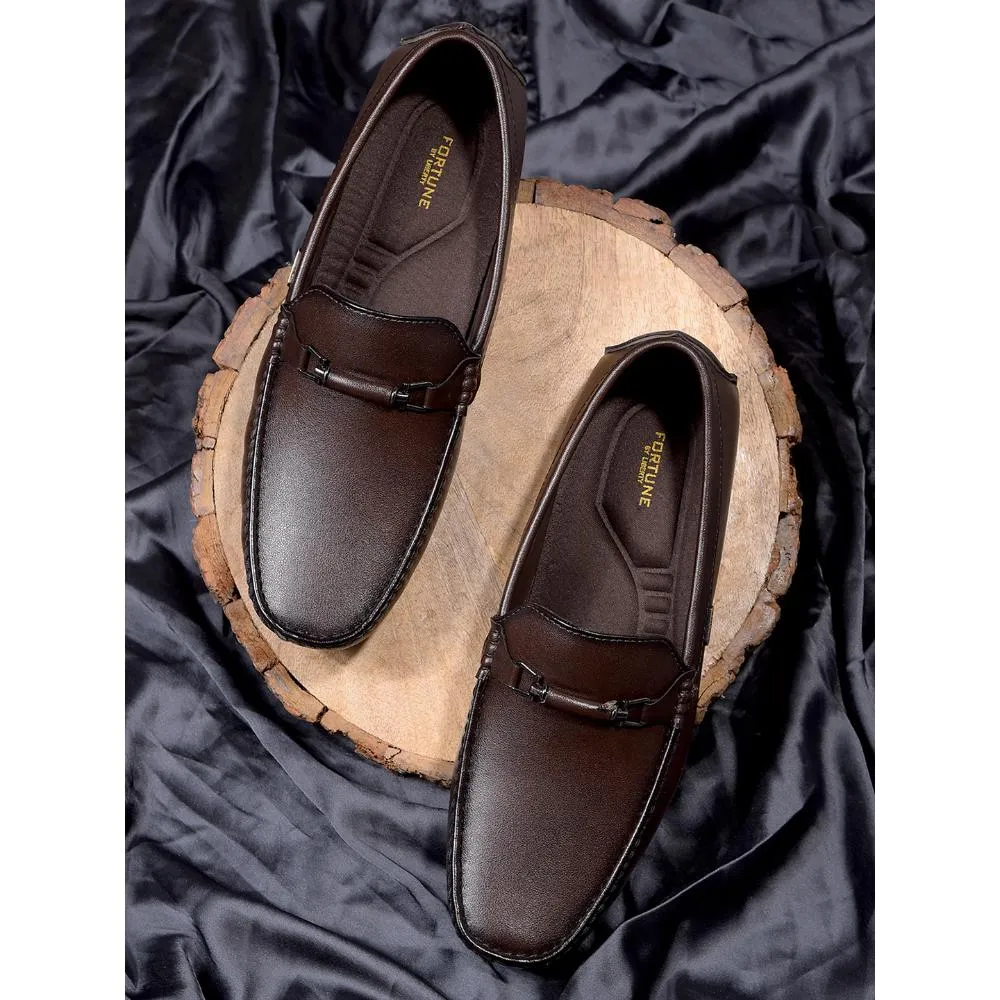 Timeless Footwear Design Fortune By Liberty Mens VCL-107 Brown  Formal Loafers