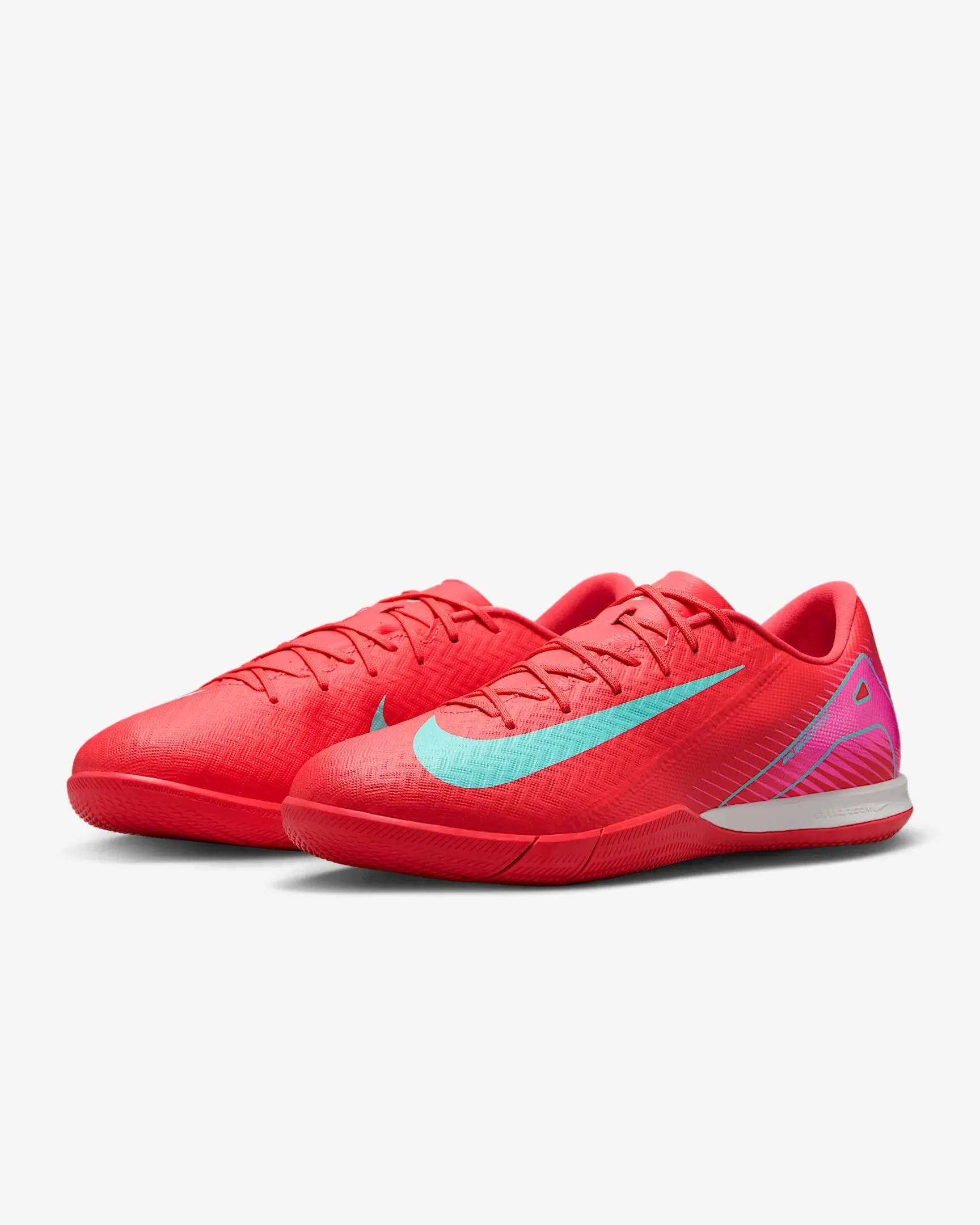 MERCURIAL VAPOR 16 ACADEMY IC Grip Control